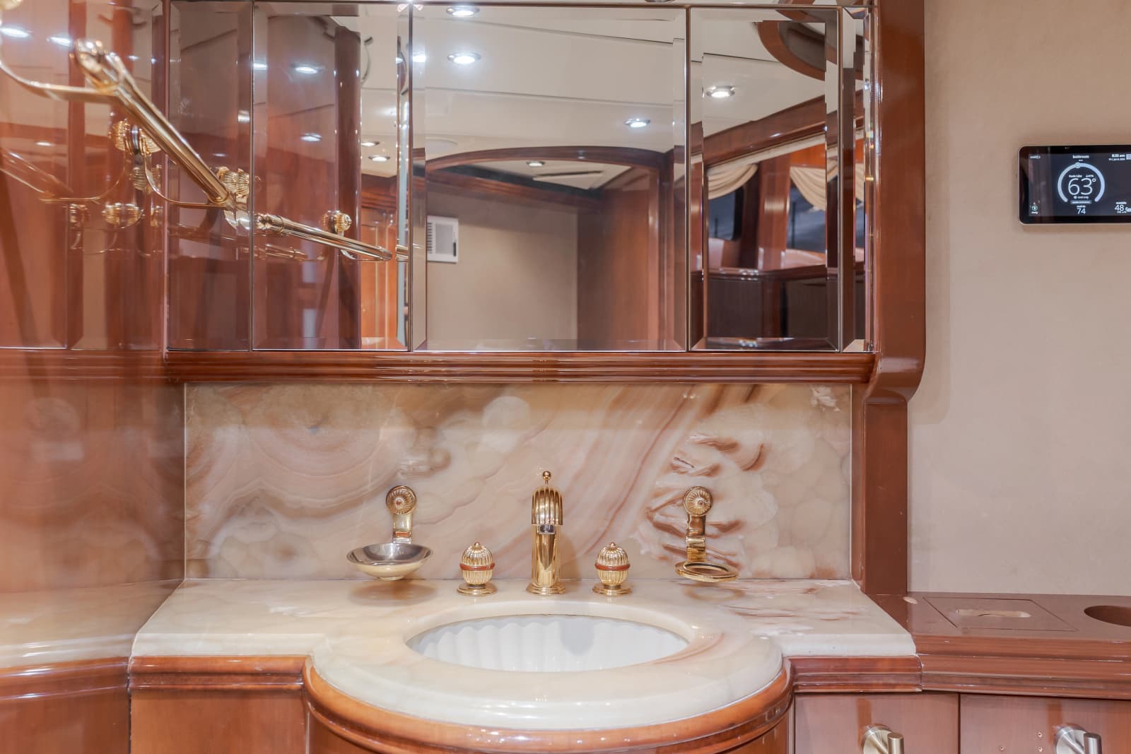 2002 Destiny 104 Raised Pilothouse
