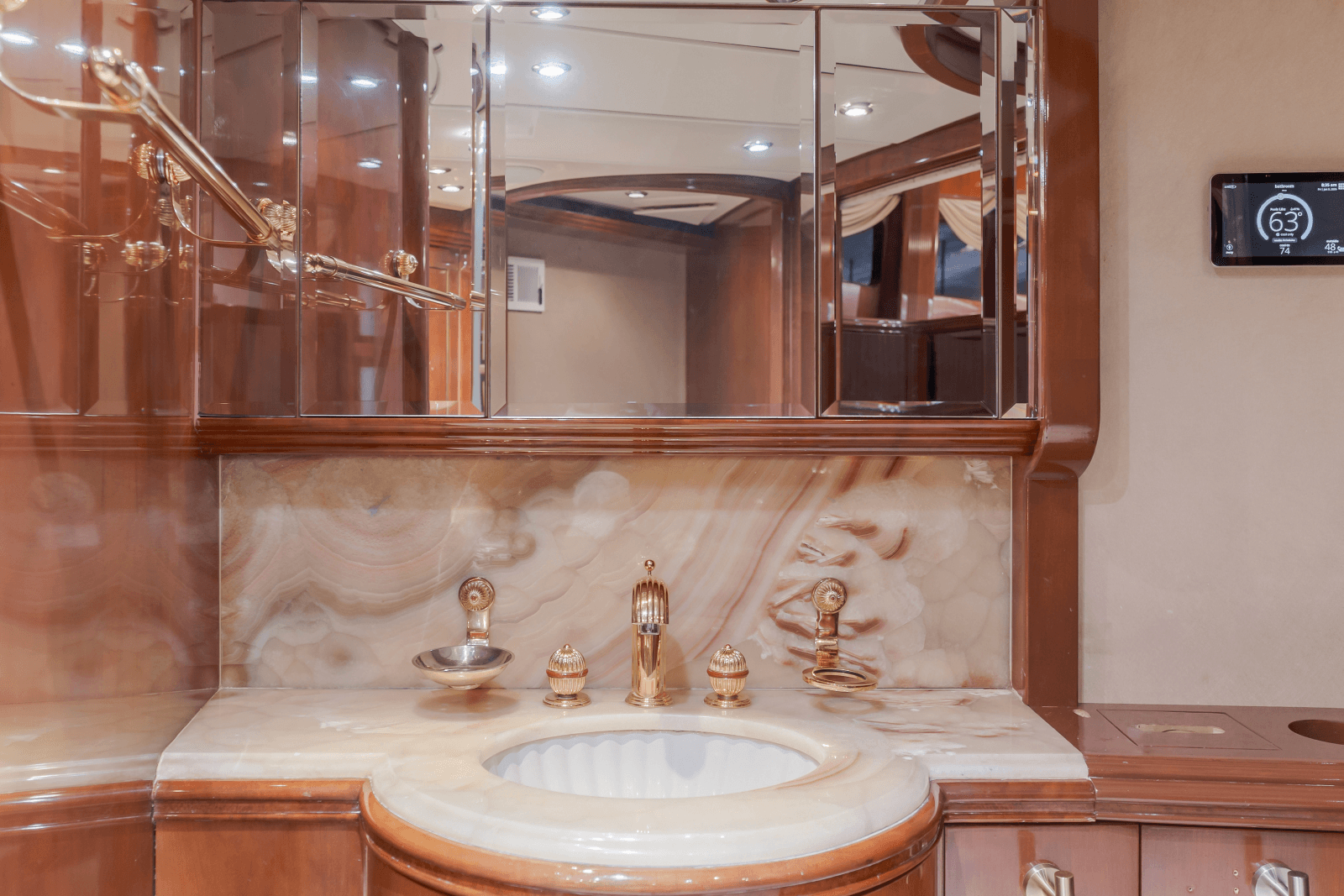 2002 Destiny 104 Raised Pilothouse