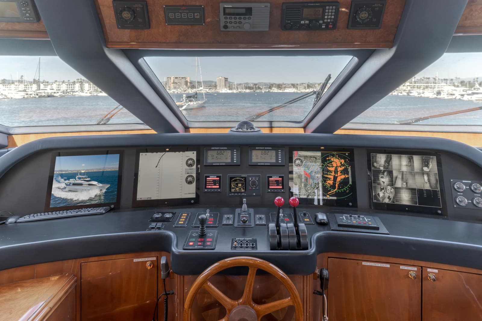 2002 Destiny 104 Raised Pilothouse