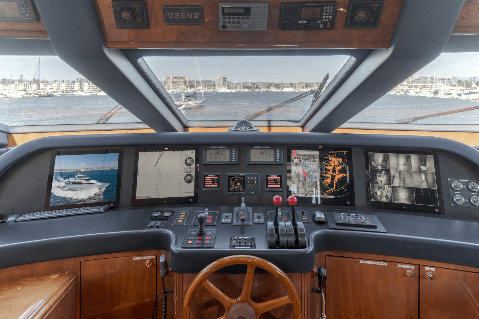 2002 Destiny 104 Raised Pilothouse
