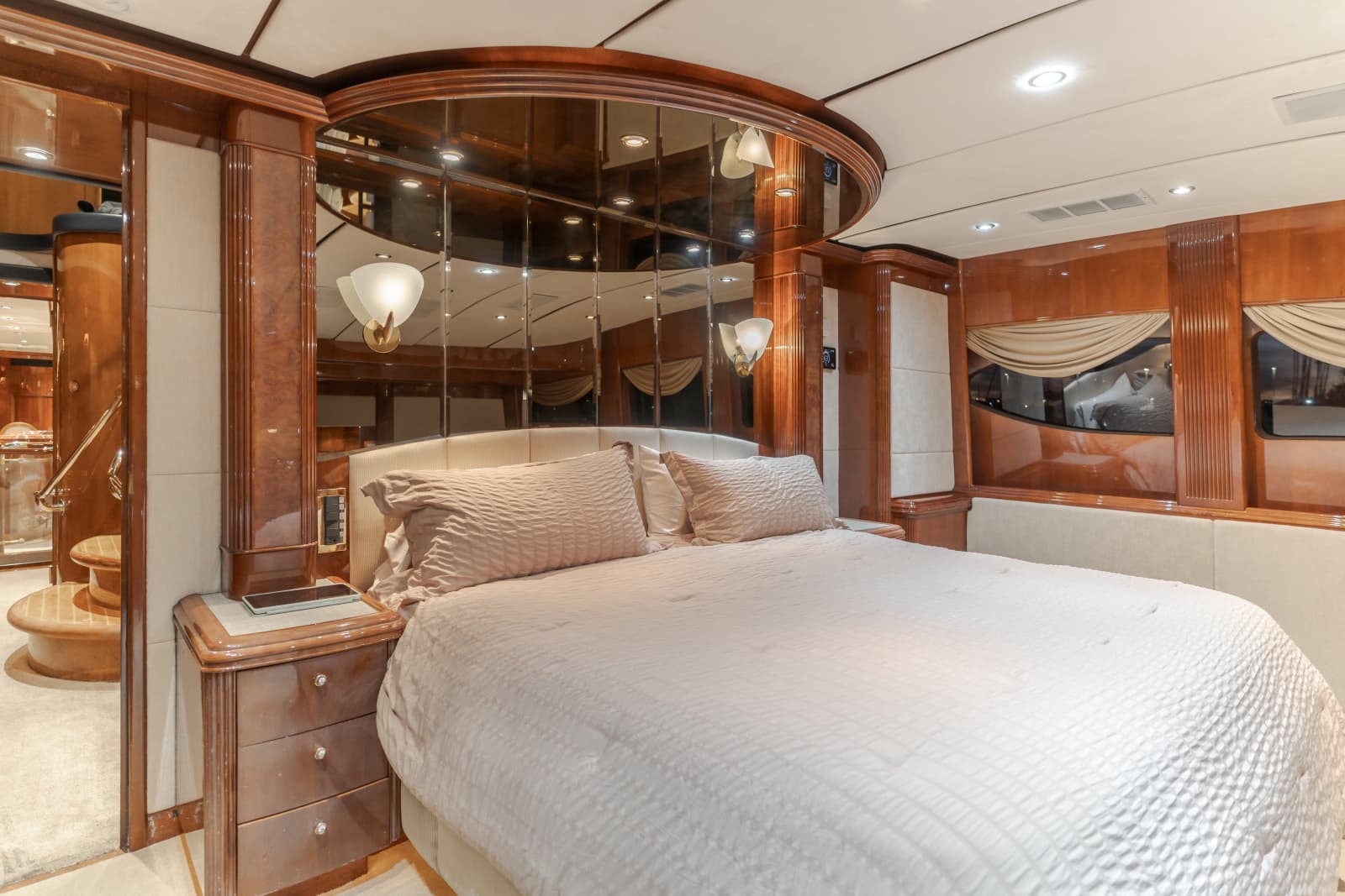 2002 Destiny 104 Raised Pilothouse