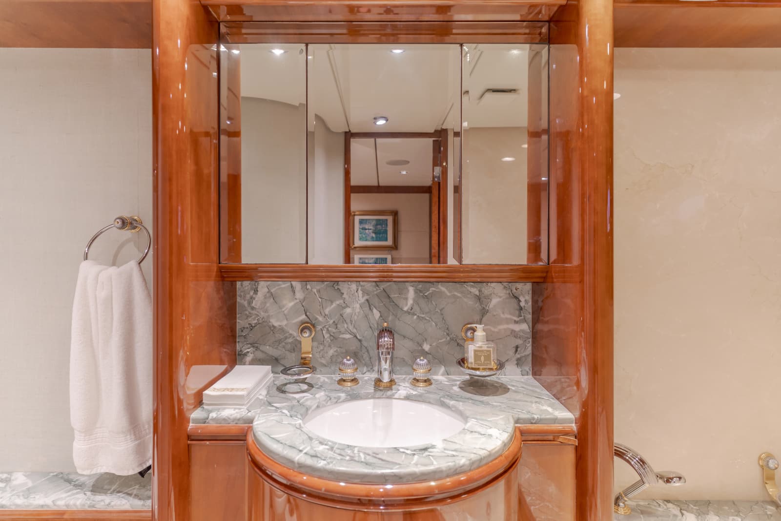 2002 Destiny 104 Raised Pilothouse