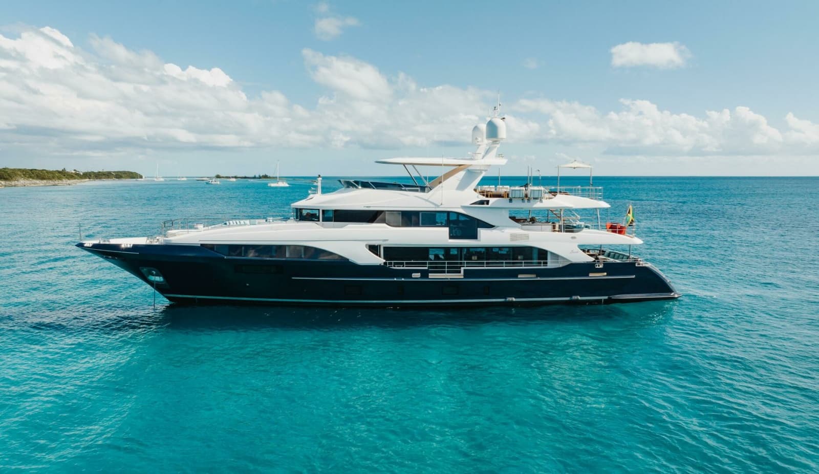 Benetti 132 - Cofina - Exterior Profile
