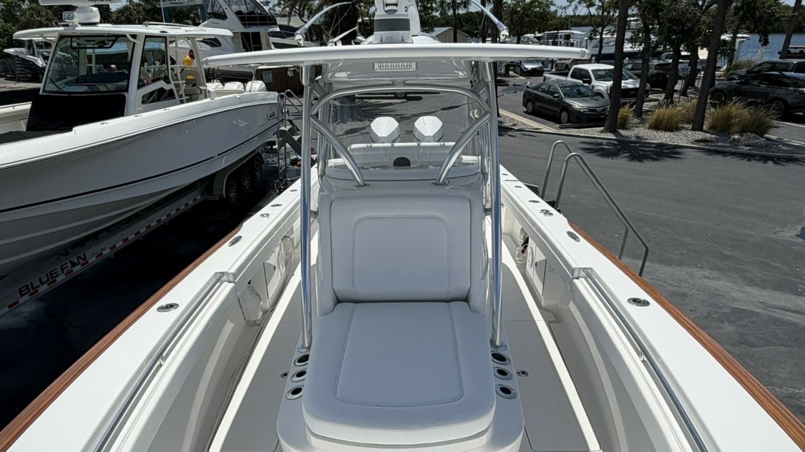 2023 Valhalla Boatworks V33