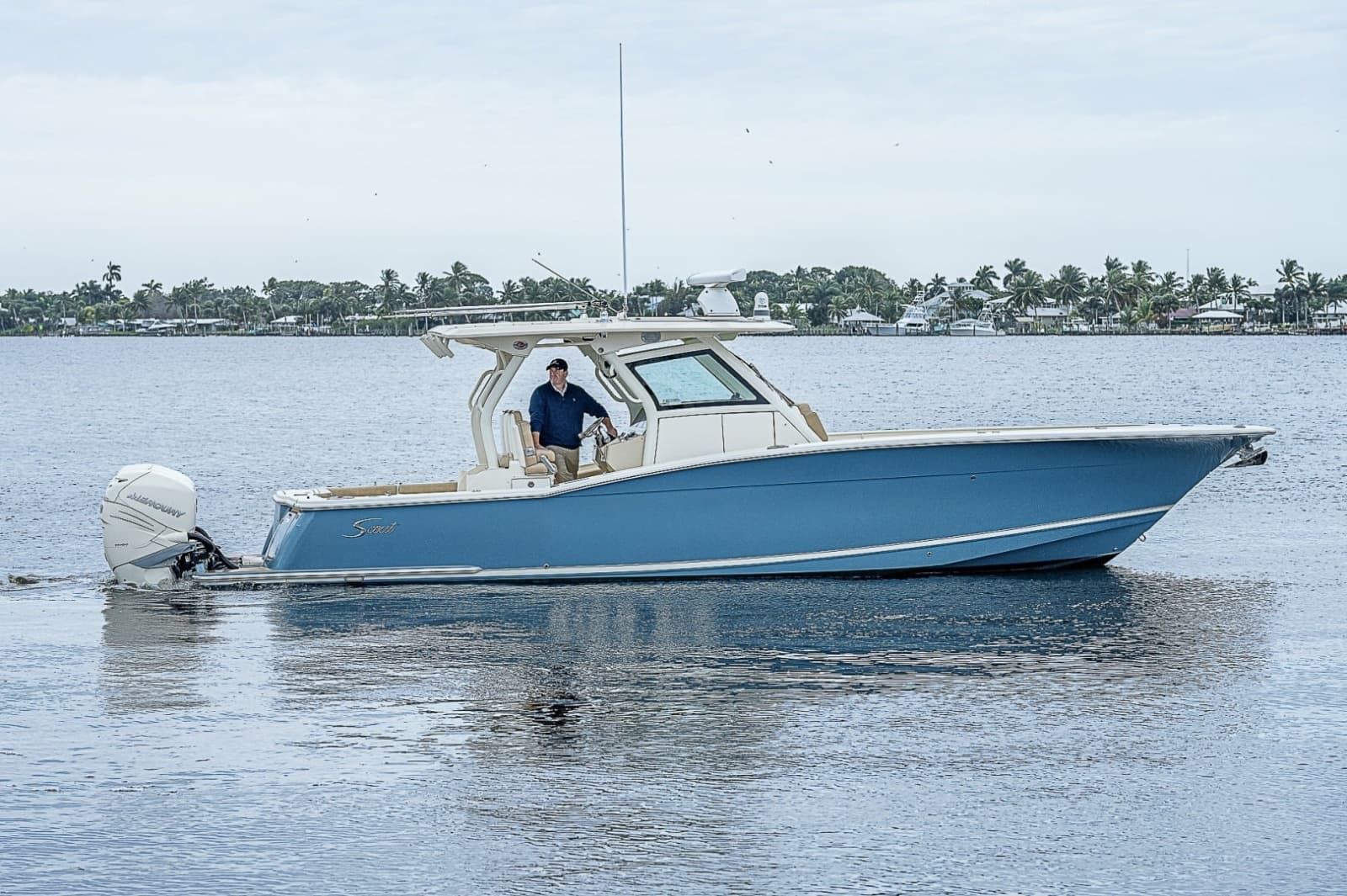 Scout 35 - WOLVERINE - Exterior Profile