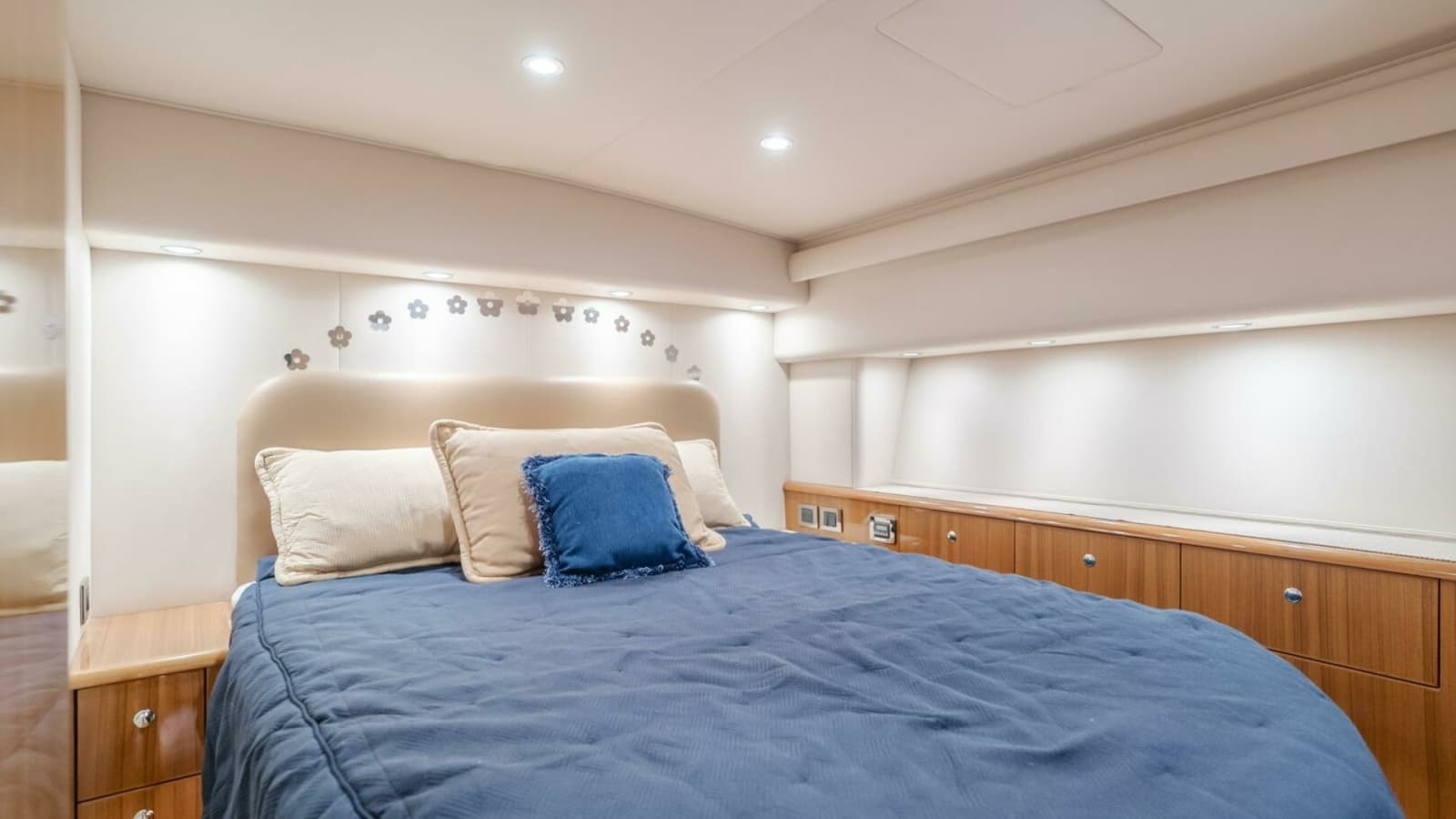 2008 Viking 52 Sport Coupe "ENDURANCE"