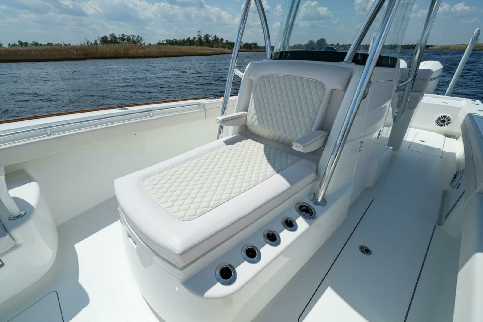 2027 Valhalla Boatworks V-29 Hybrid
