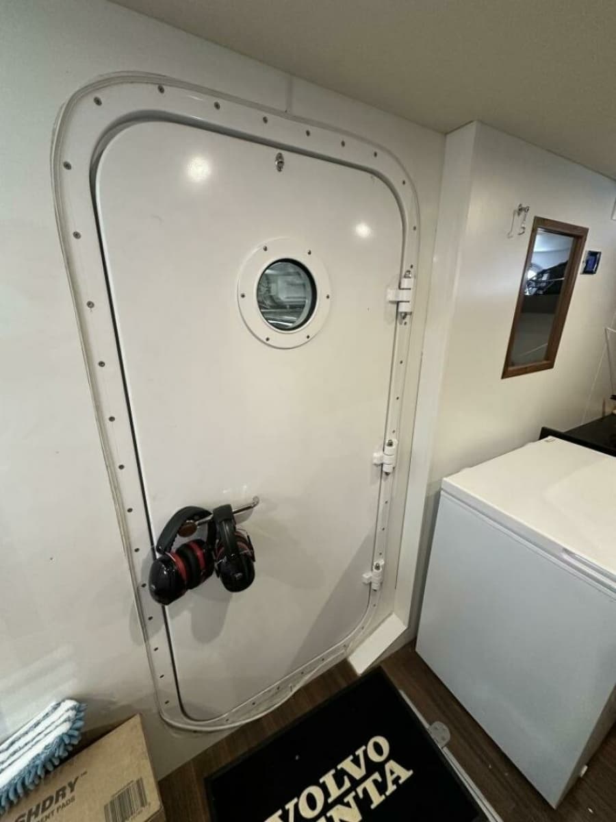 Outer Reef 62 SOUTH  PAWS - Engine Room