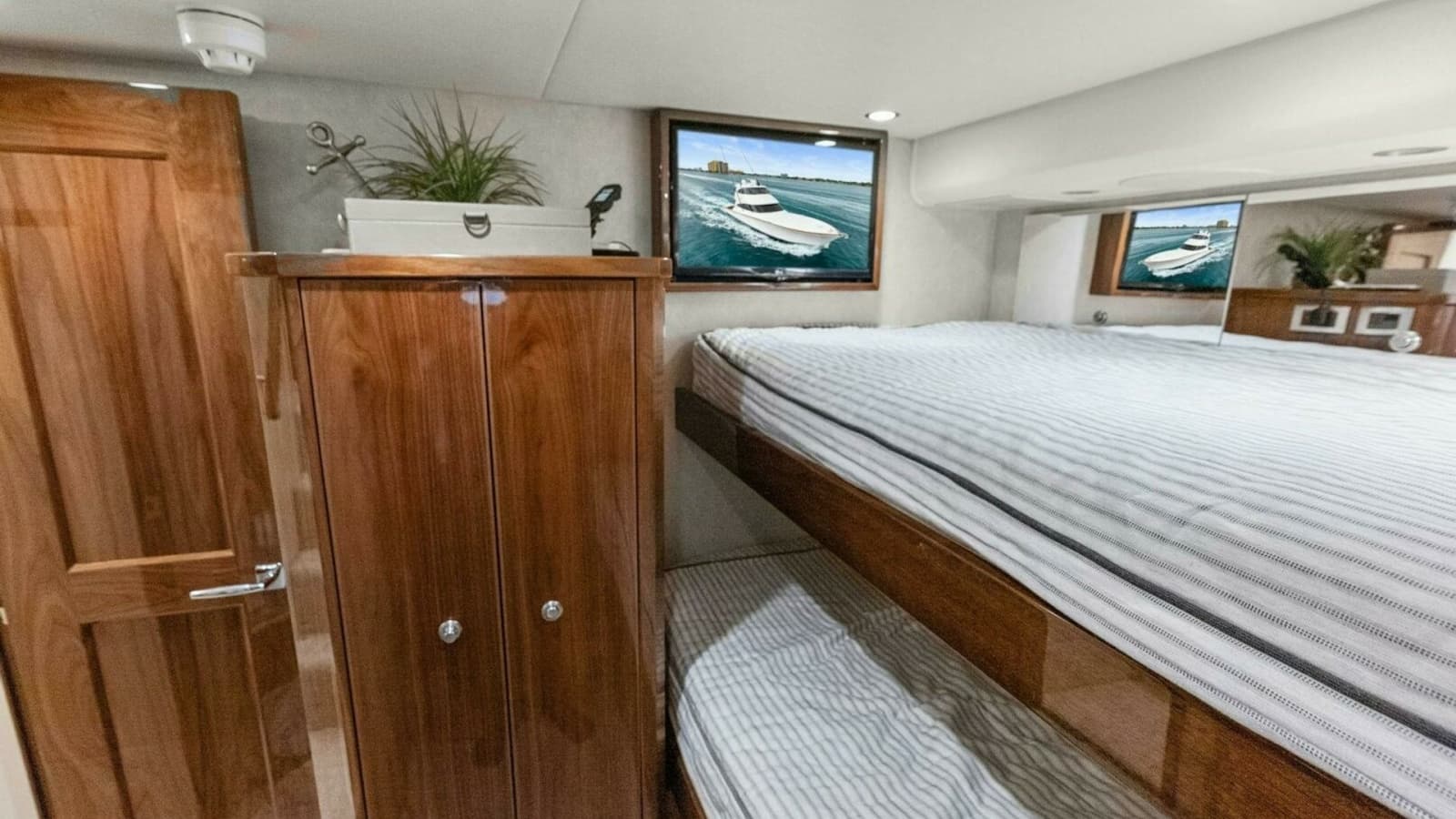 2022 Viking 68 Enclosed Bridge- PIPE DREAM- Crew Stateroom
