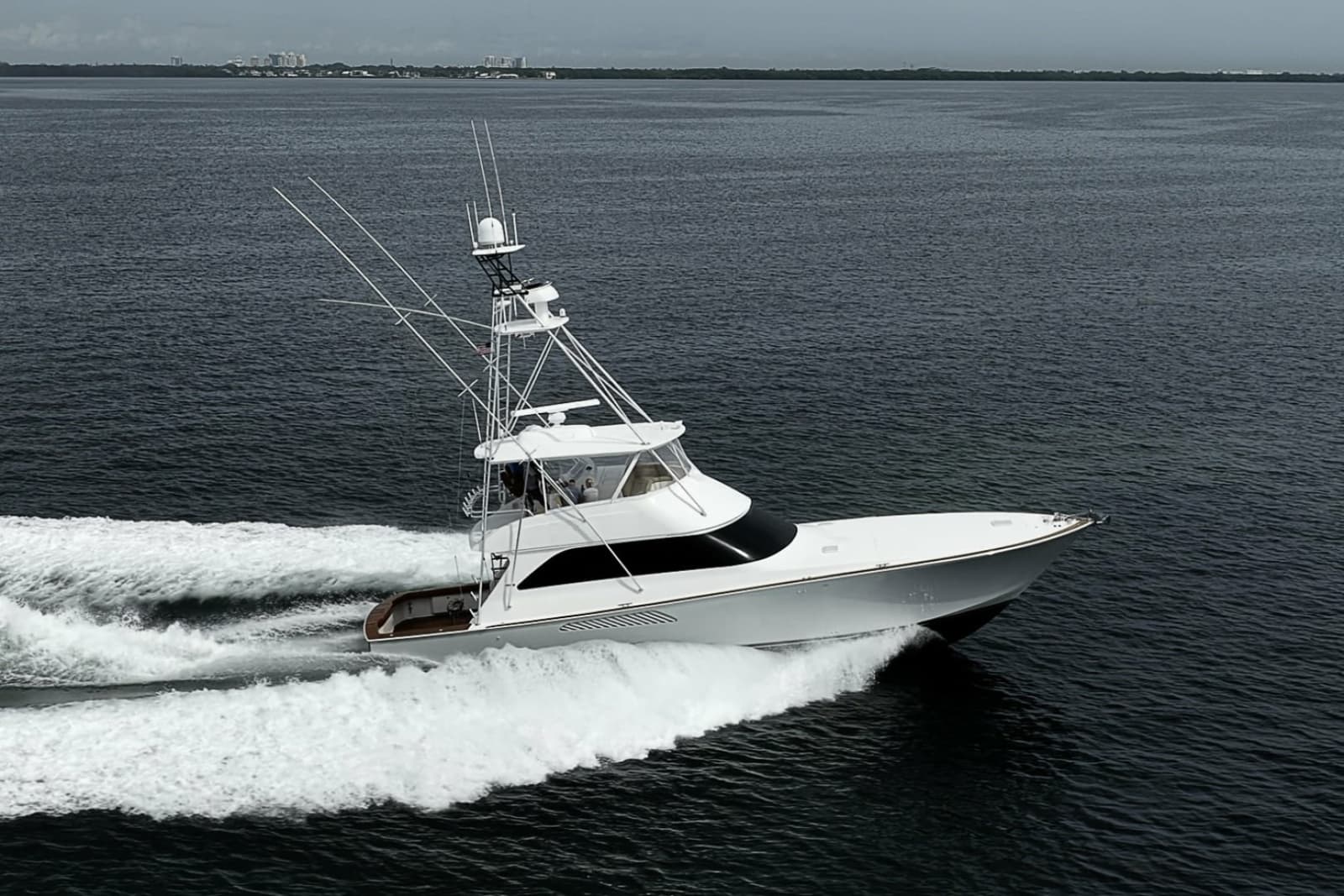 Viking 64 BIG BLUE - Running