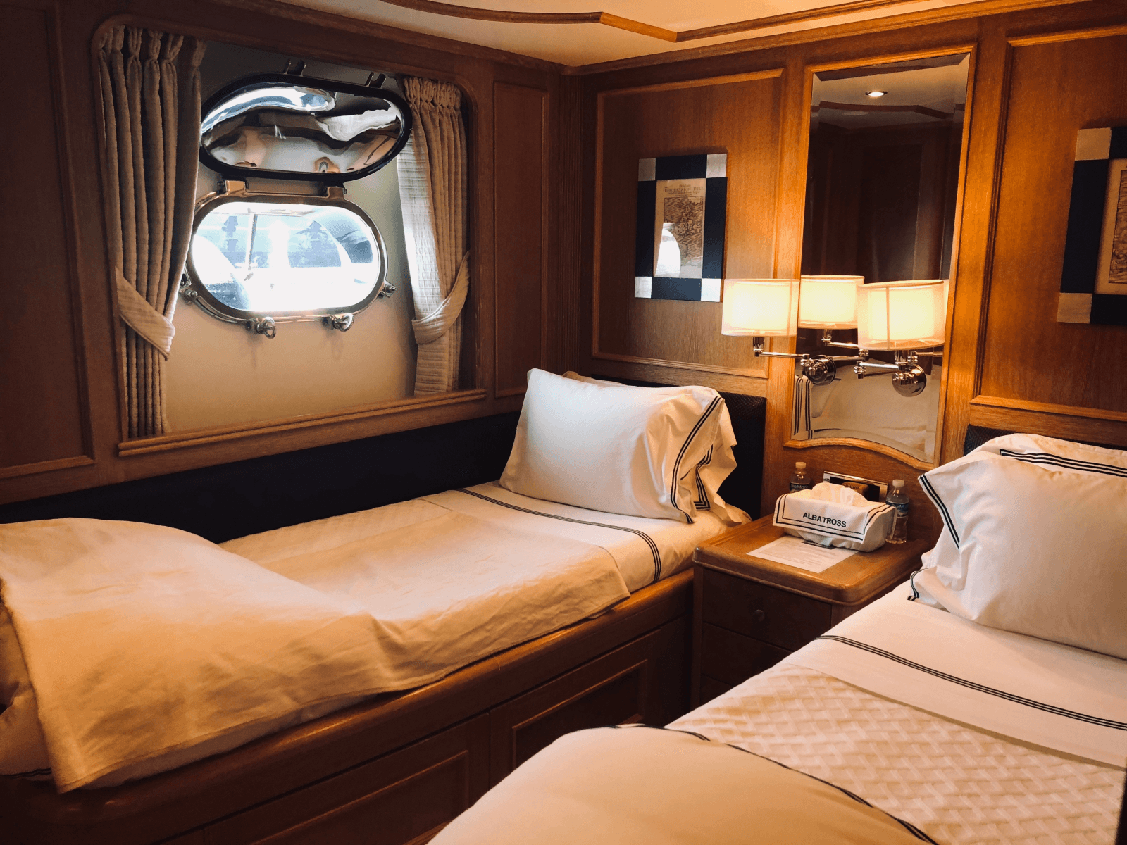 2004 Benetti Cockpit