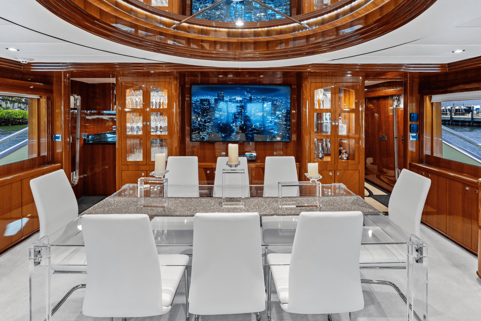 2005 Johnson 87' Motor Yacht