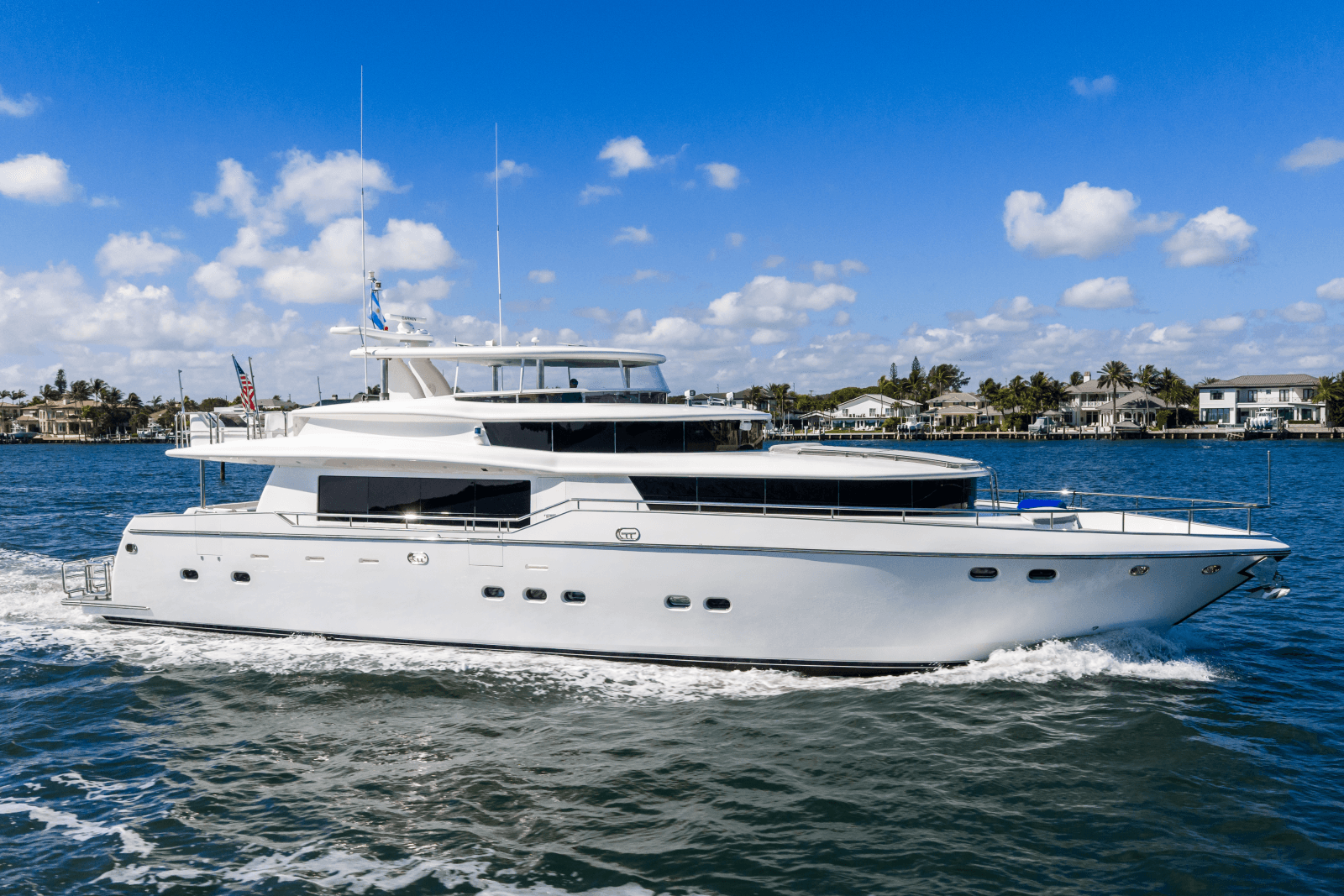 2005 Johnson 87' Motor Yacht