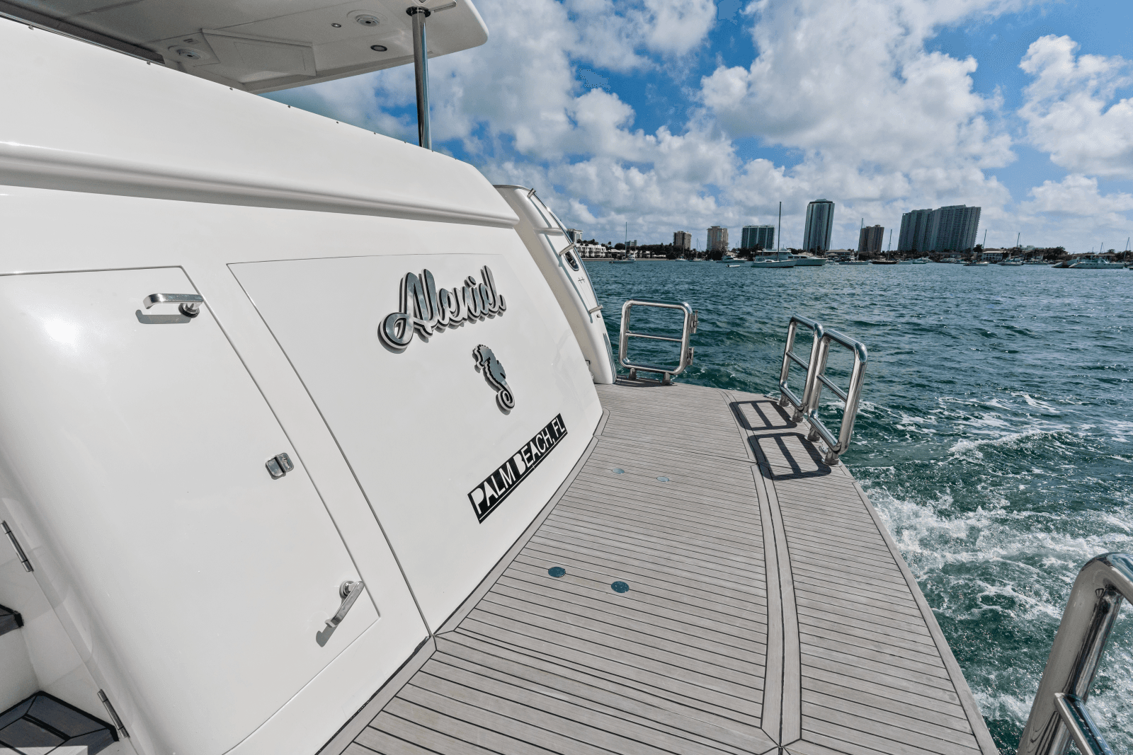 2005 Johnson 87' Motor Yacht