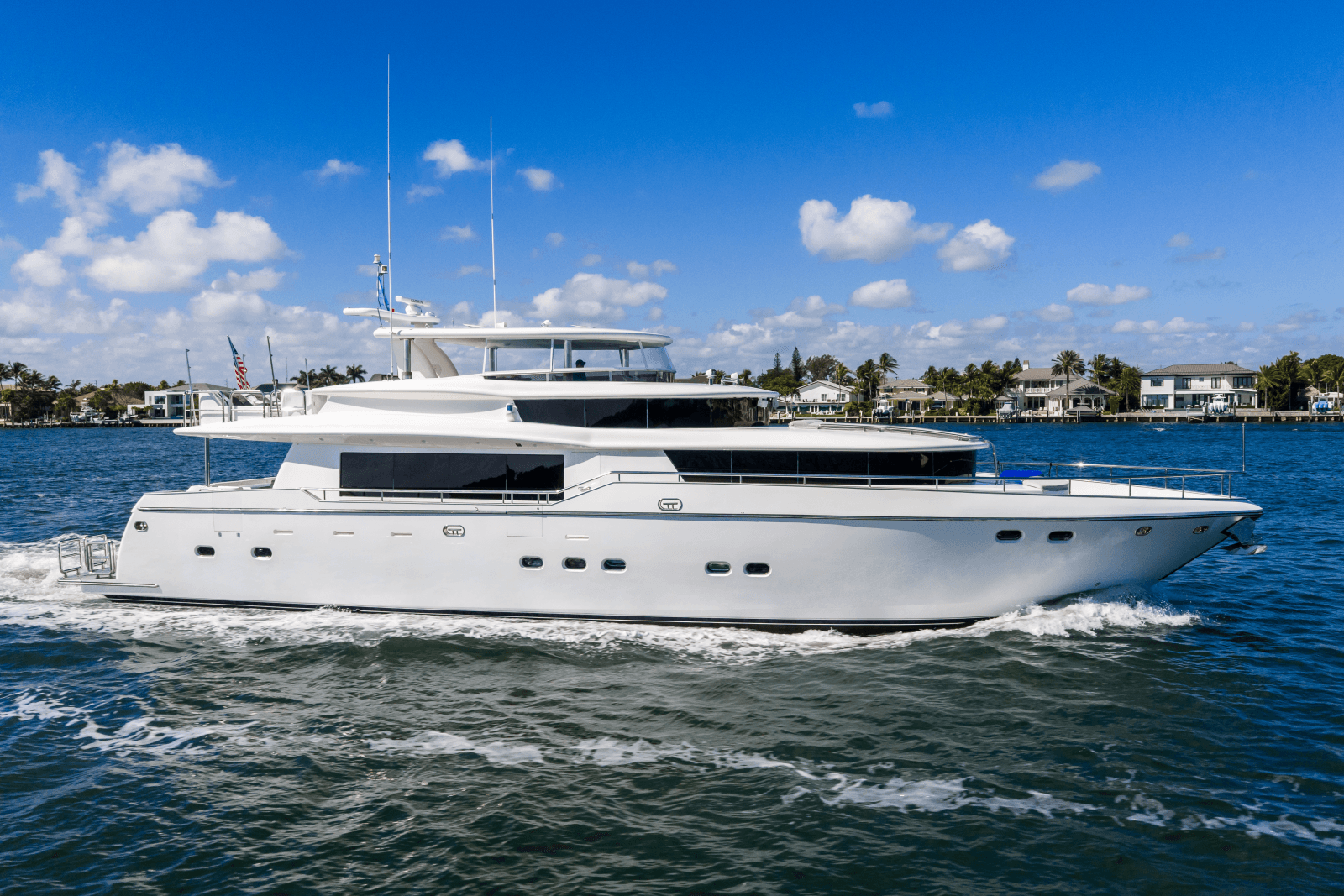 2005 Johnson 87' Motor Yacht