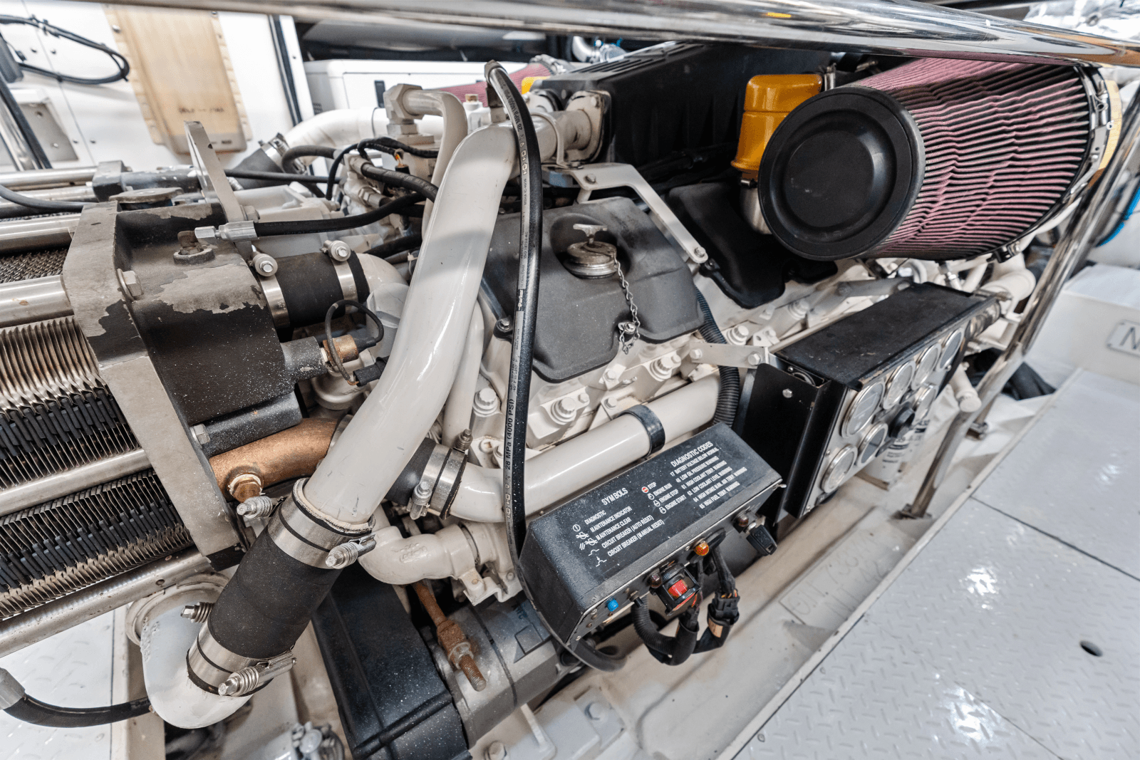 2005 Johnson 87' Motor Yacht