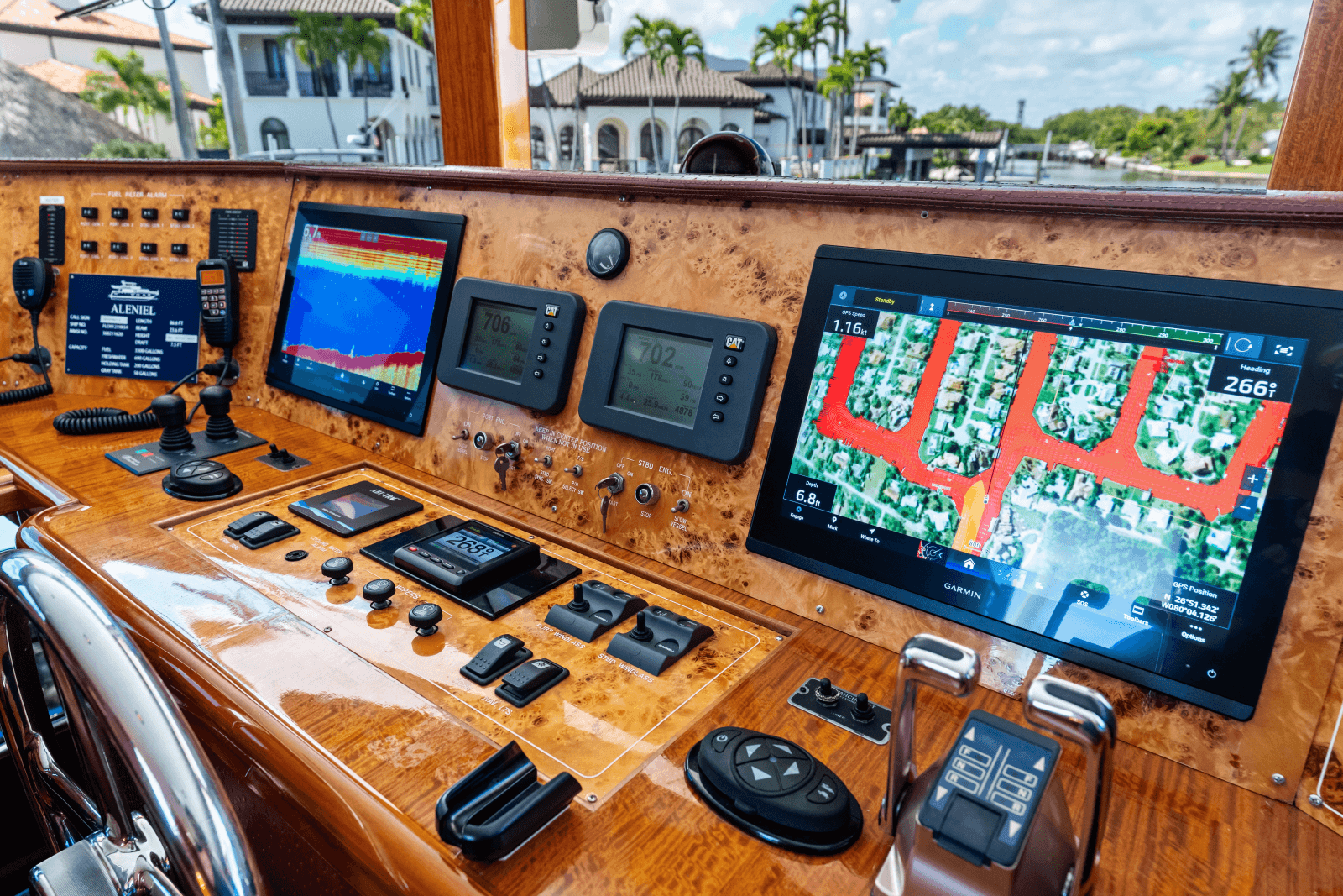 2005 Johnson 87' Motor Yacht