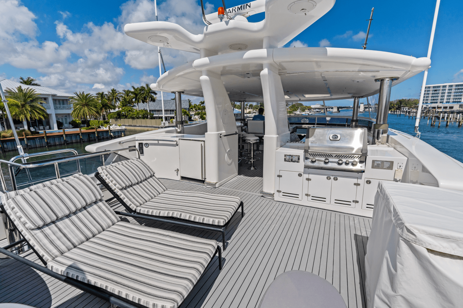 2005 Johnson 87' Motor Yacht