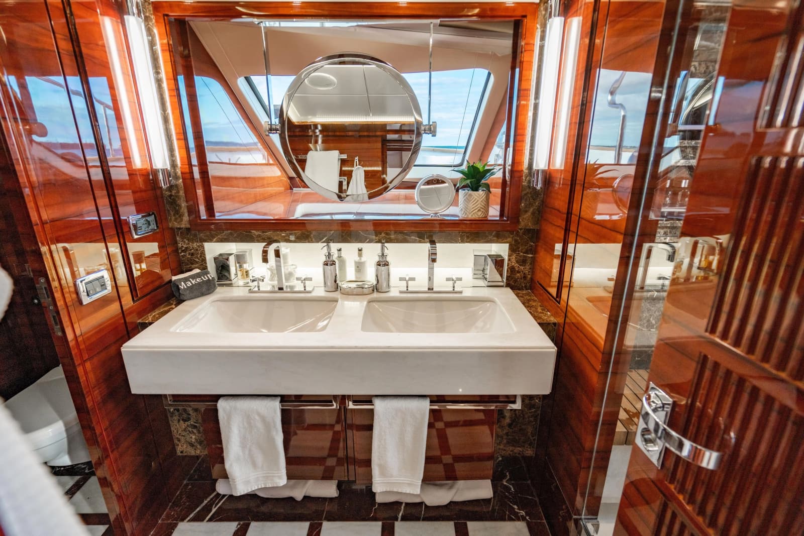 2011 Benetti Classic 121
