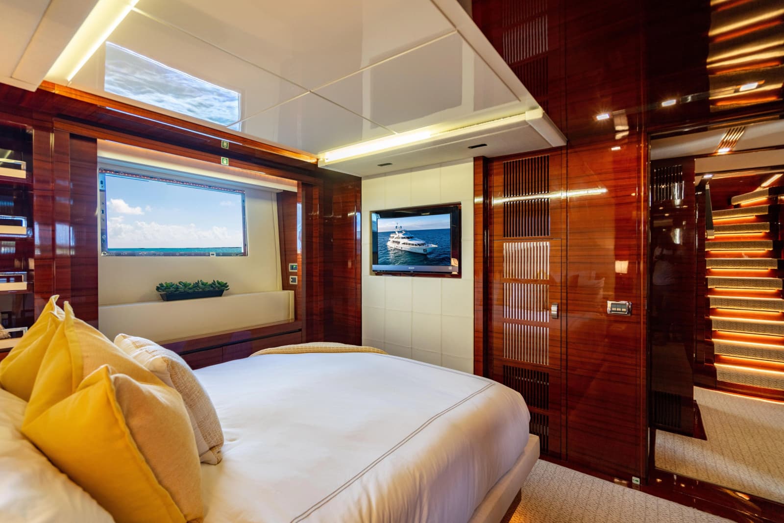 2011 Benetti Classic 121