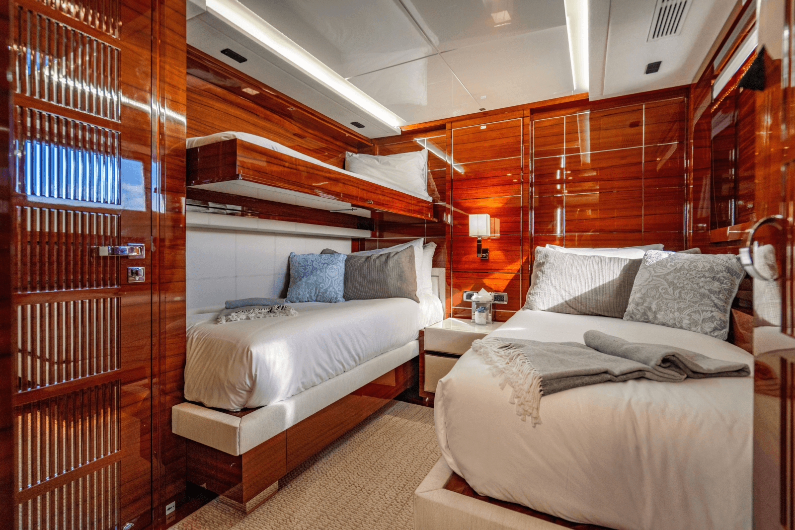 2011 Benetti Classic 121
