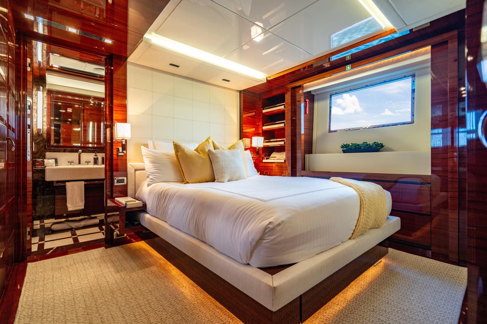 2011 Benetti Classic 121