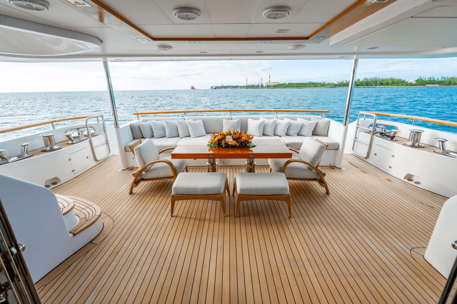 2011 Benetti Classic 121