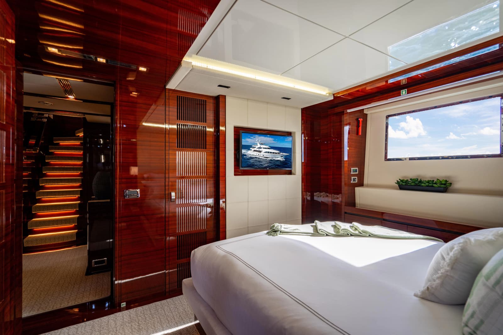 2011 Benetti Classic 121