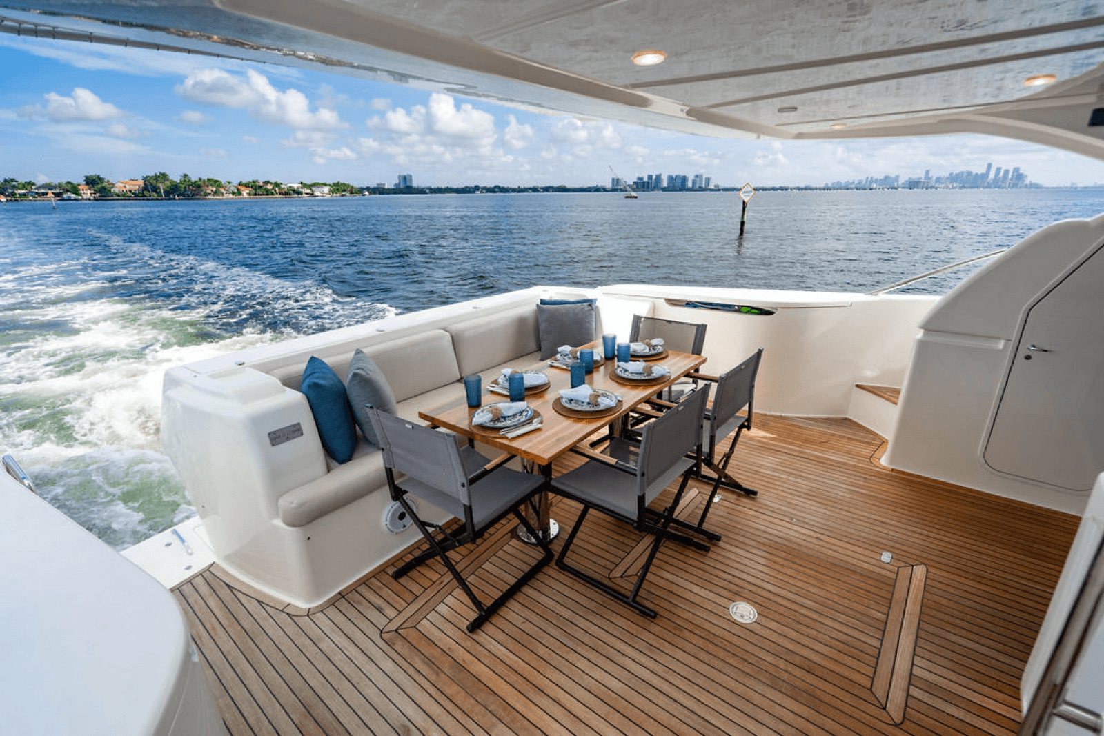 2012 Ferretti Yachts 62 FLY