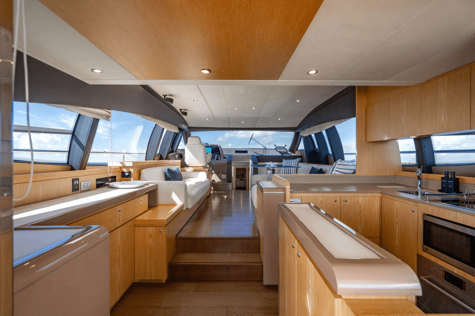 2012 Ferretti Yachts 62 FLY