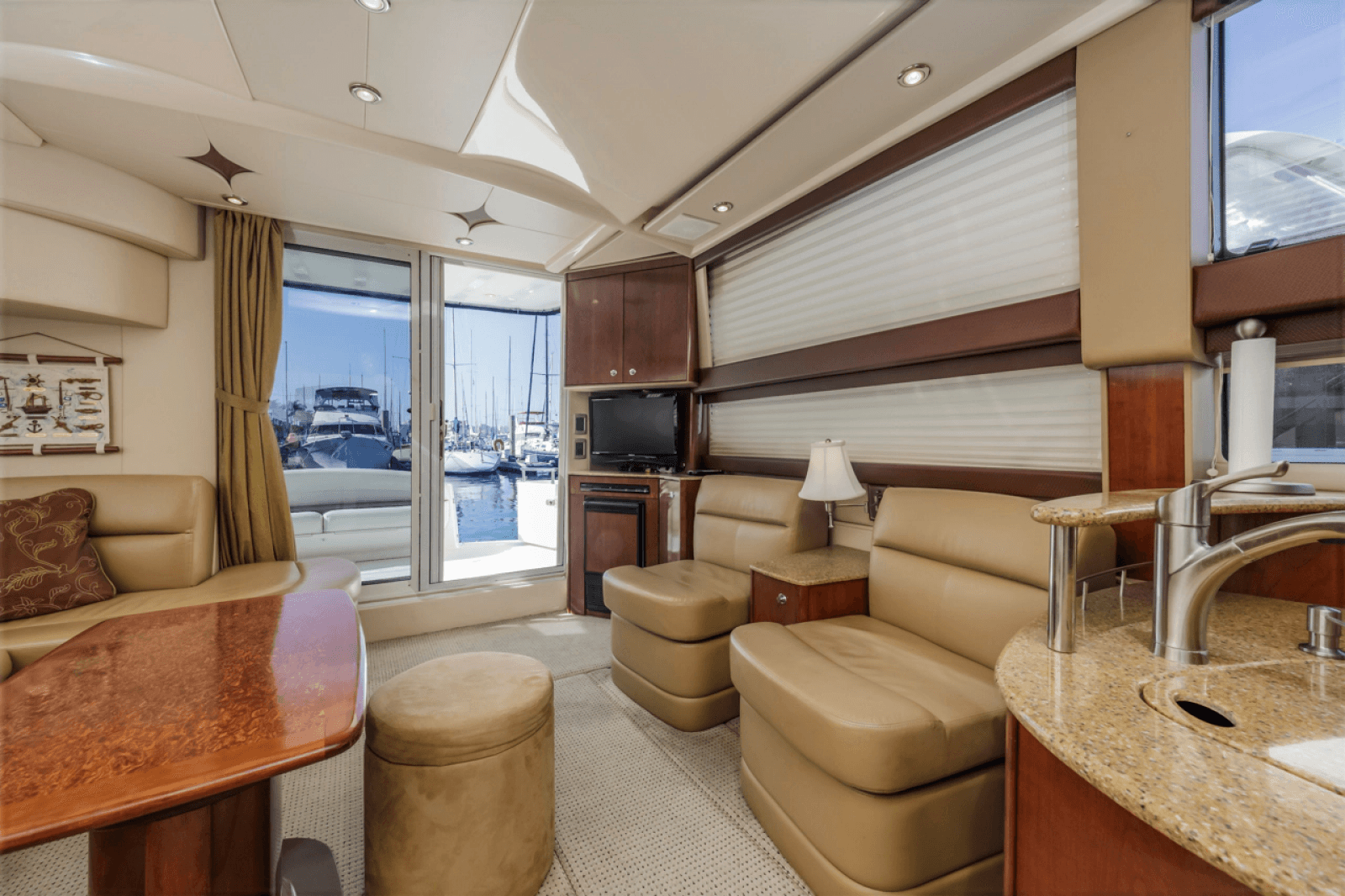 2008 Meridian 391 Sedan Bridge