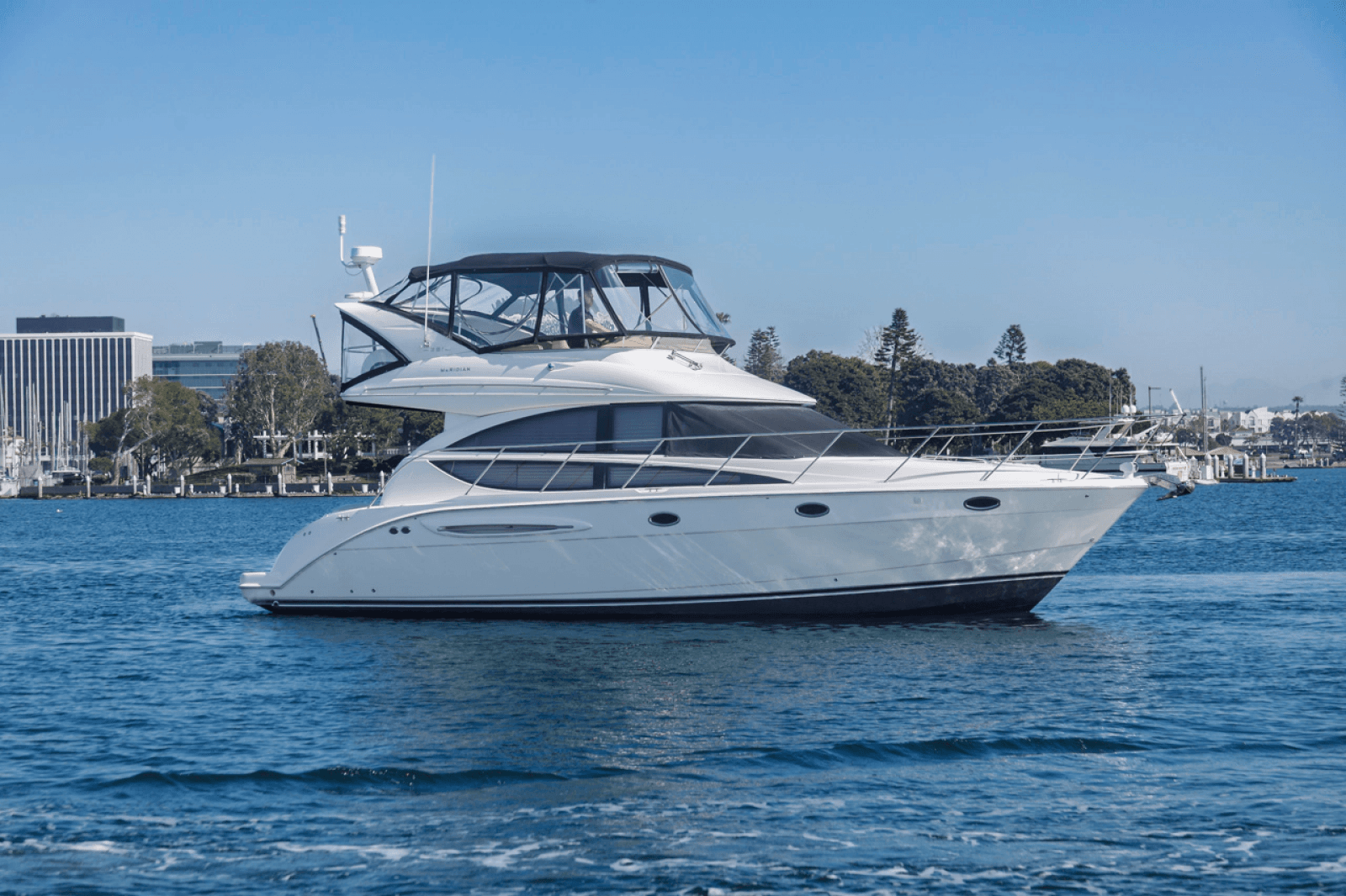 2008 Meridian 391 Sedan Bridge