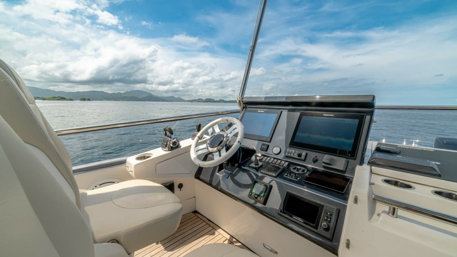 2017 Azimut 77 "Carpe Diem"