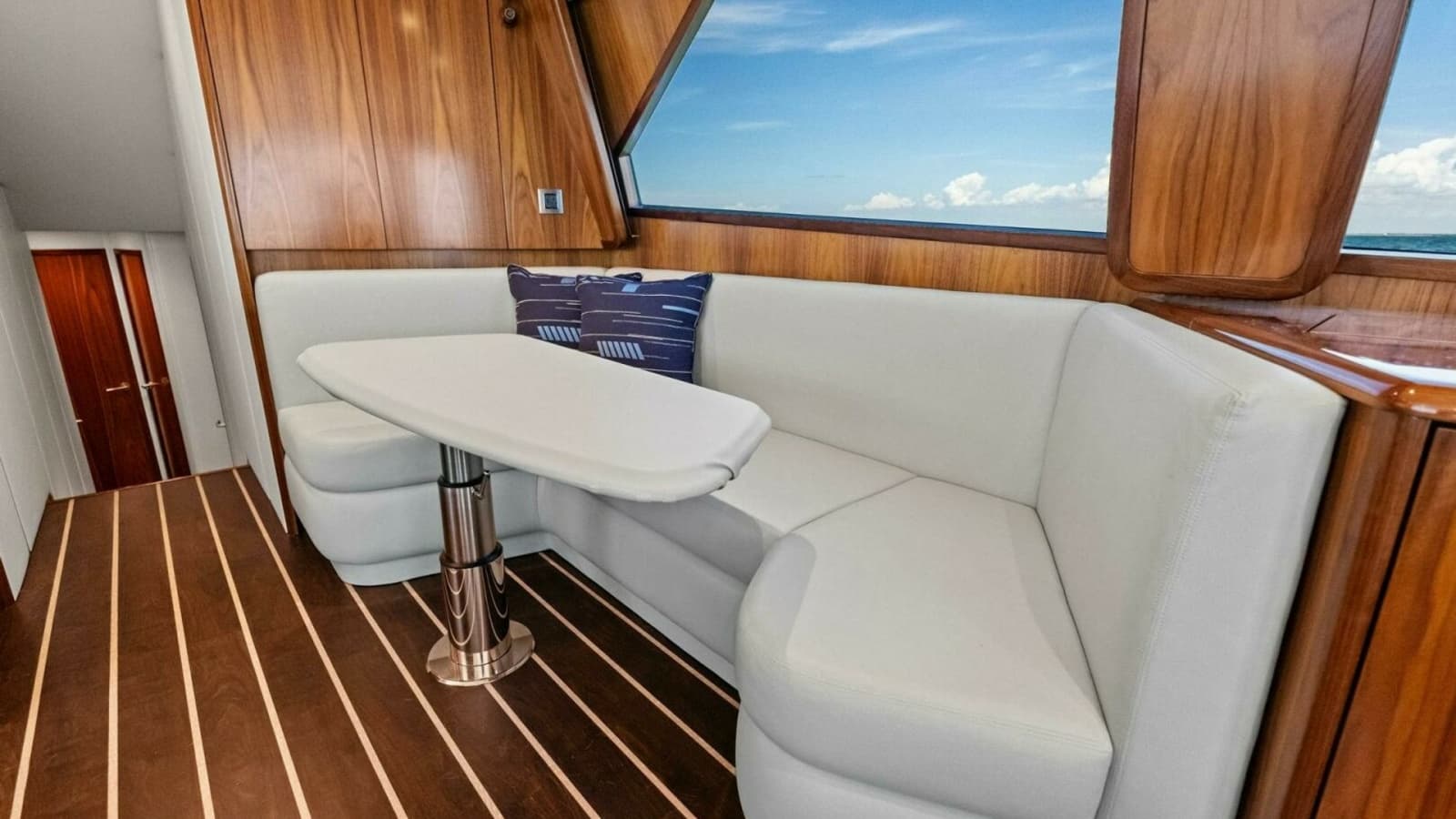 Salon Dinette with Ocean Views