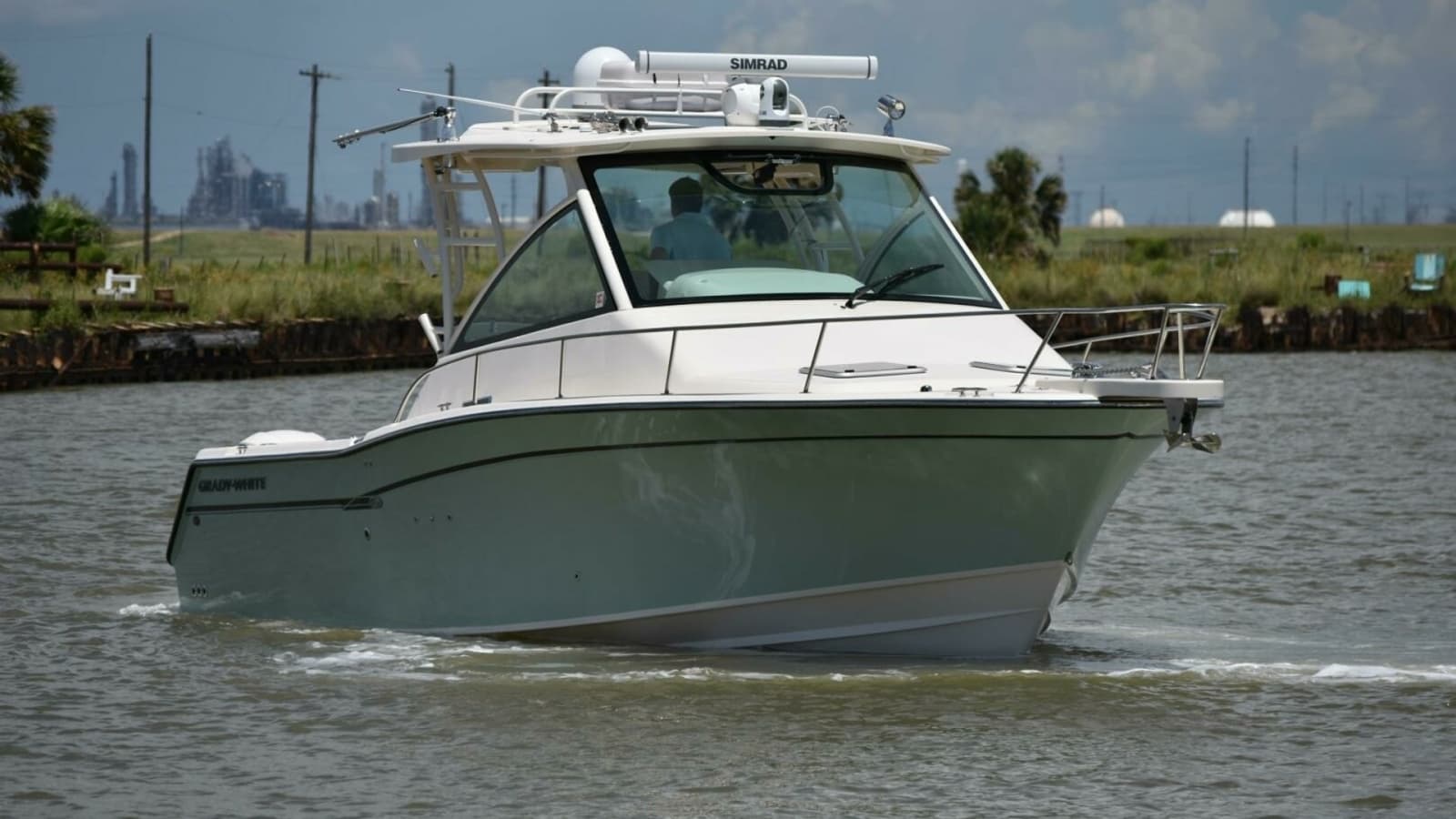 2016 Grady-White 330 Express