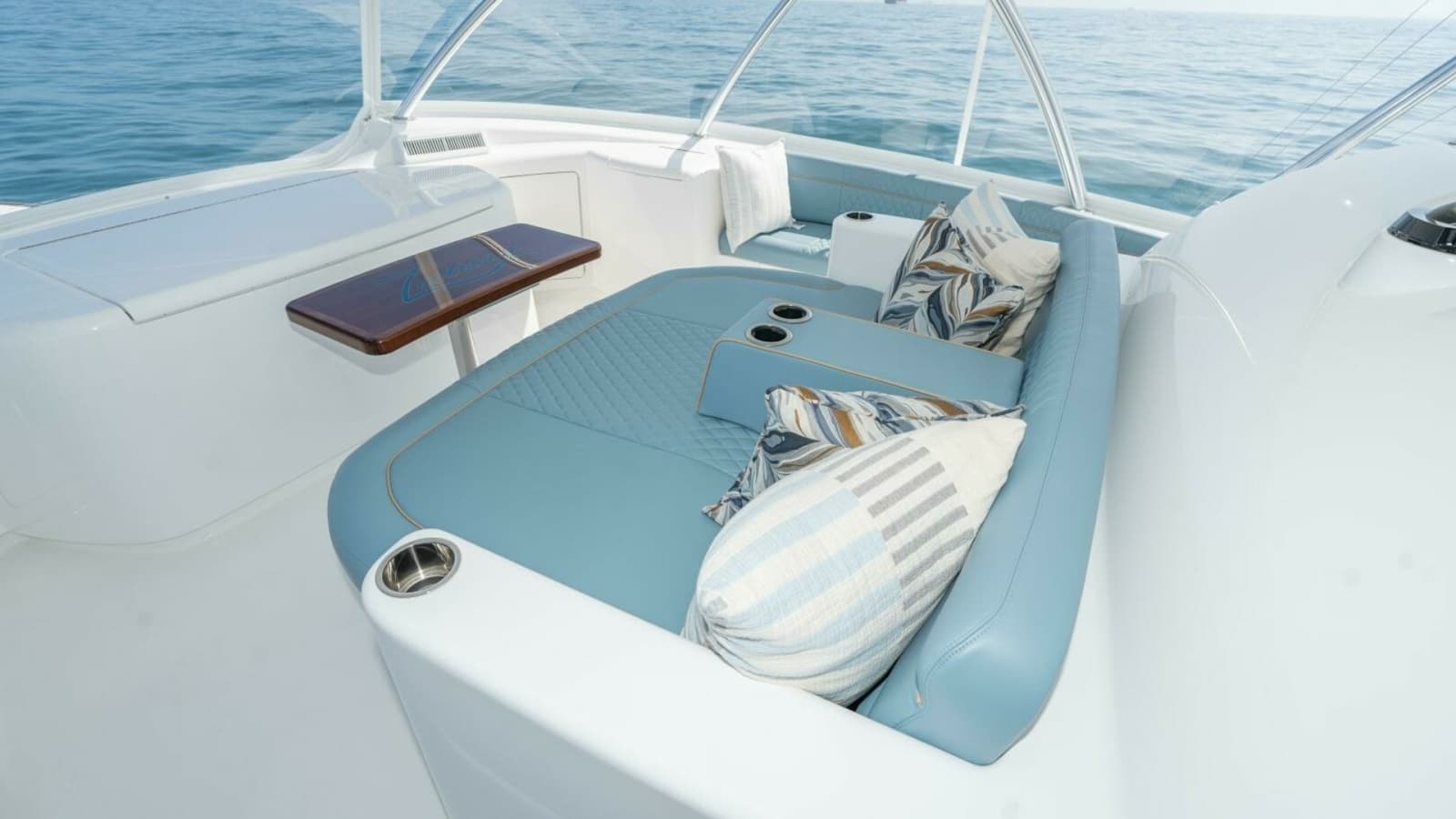 2025 Viking 90C "Zatara"