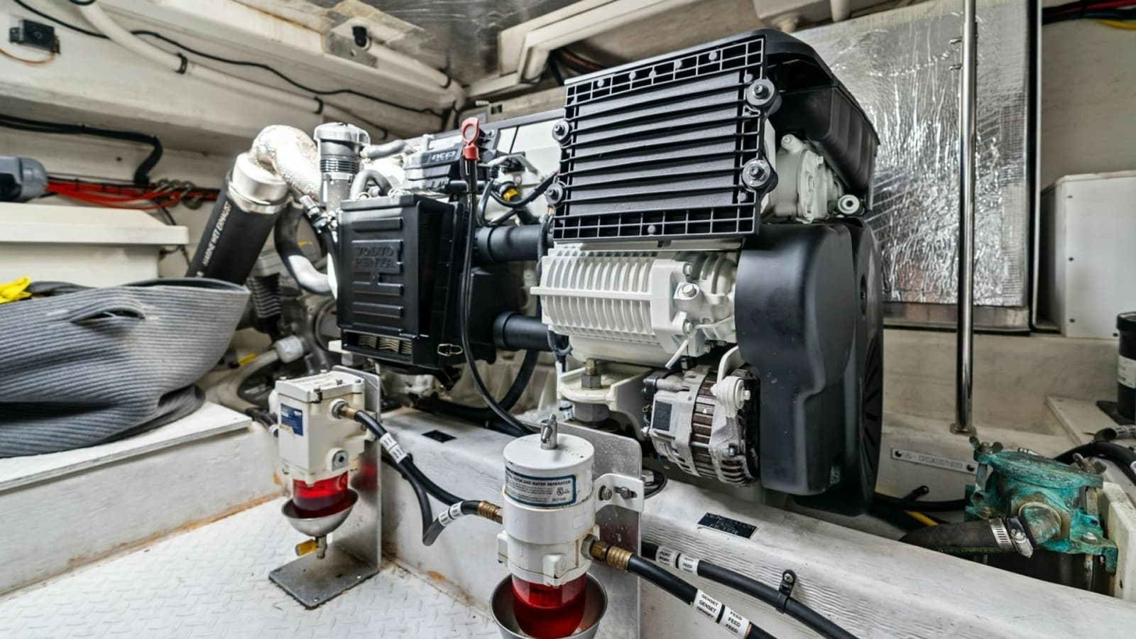 2019 Cruisers Yachts 42 Cantius 'Truly Ineffable'