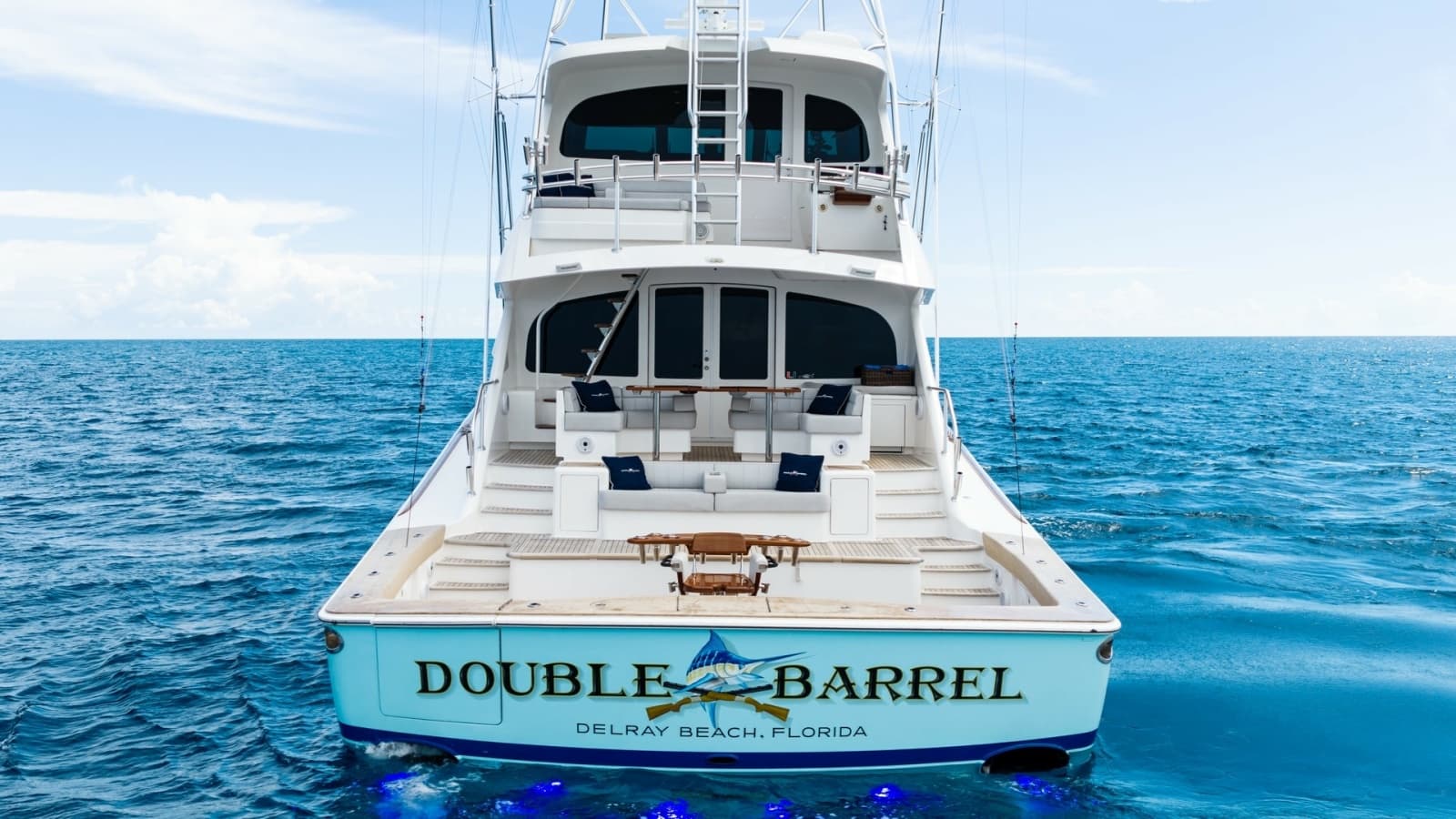 Aft Deck with Transom Seating