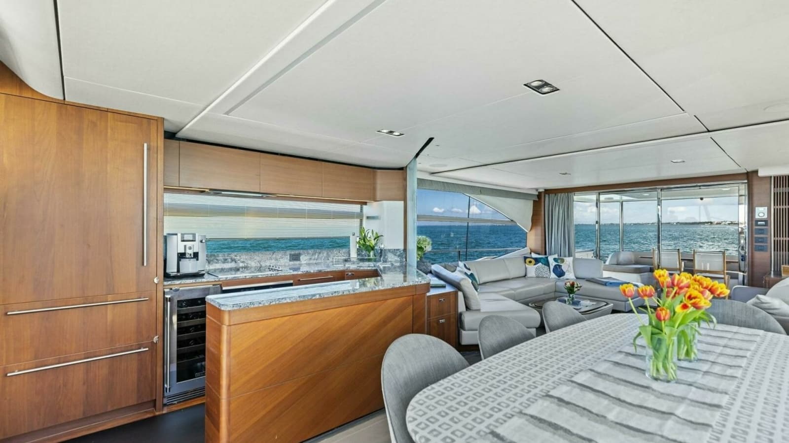 2018 Princess Y75 Motor Yacht
