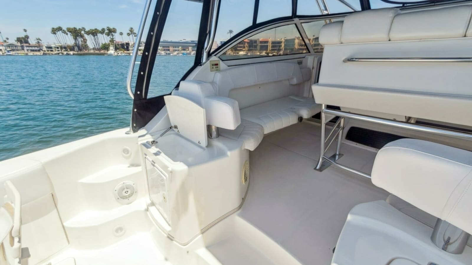 2008 Fountain 38 Sportfishing Cruiser - "SWIFT SERENITY": Spacious Cockpit Seating Area