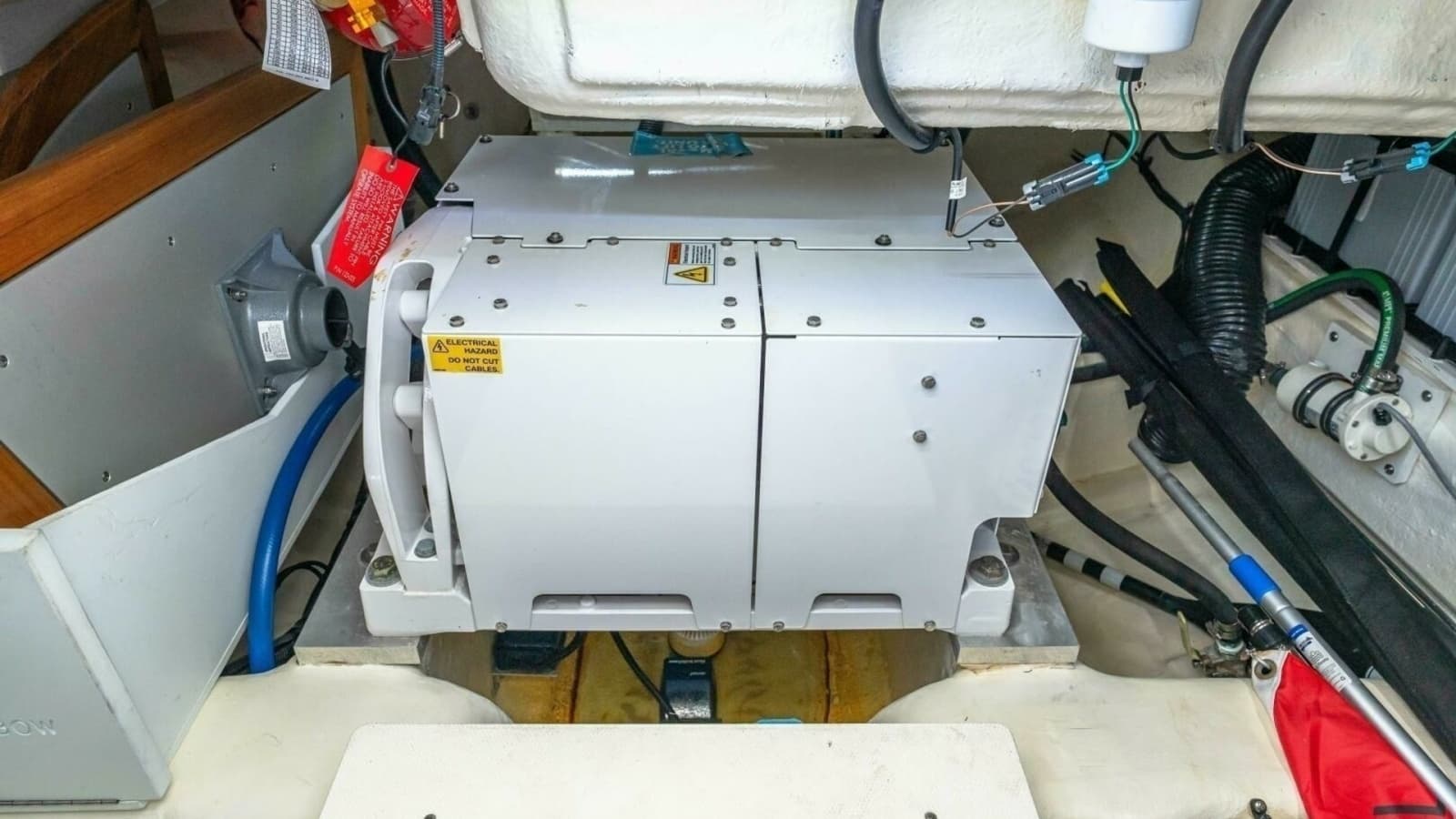 2022 Sea Ray 370 OB