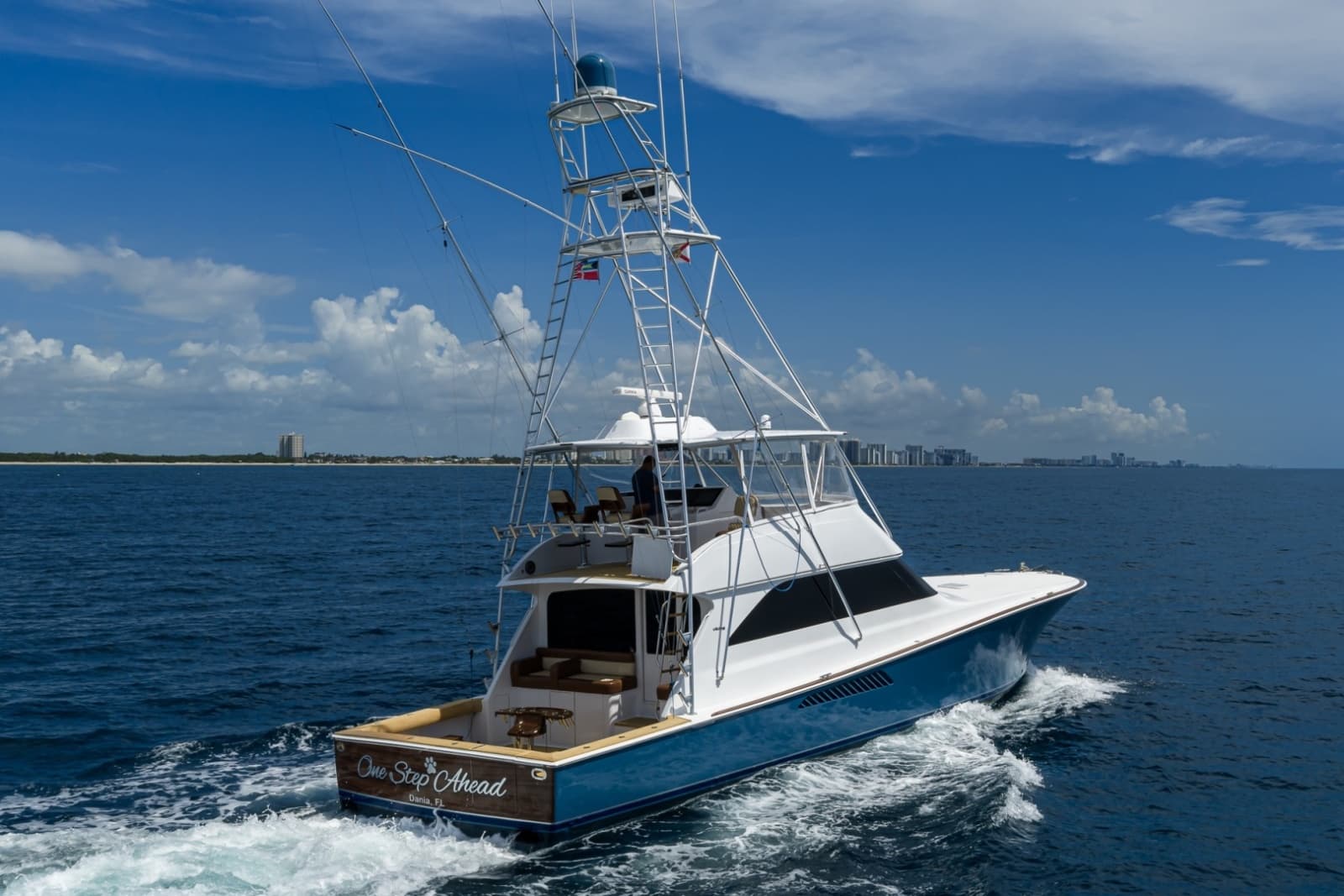2002 Viking 61 Convertible