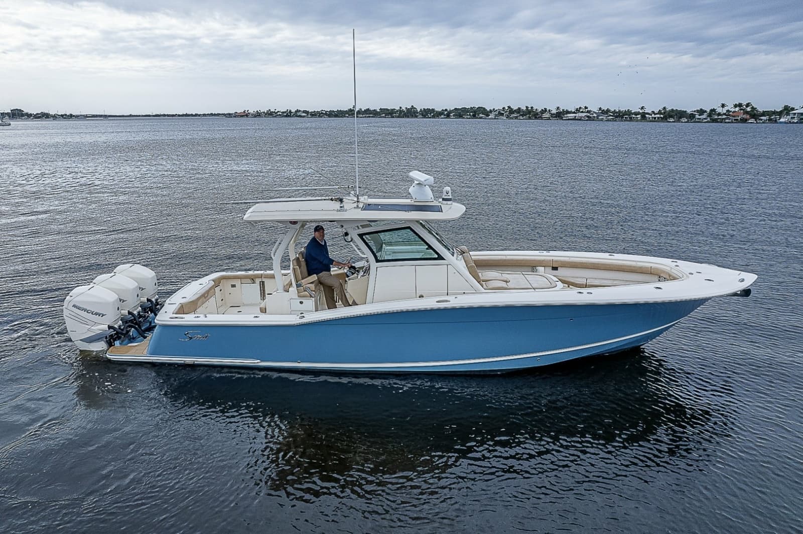 Scout 35 - WOLVERINE - Exterior Profile