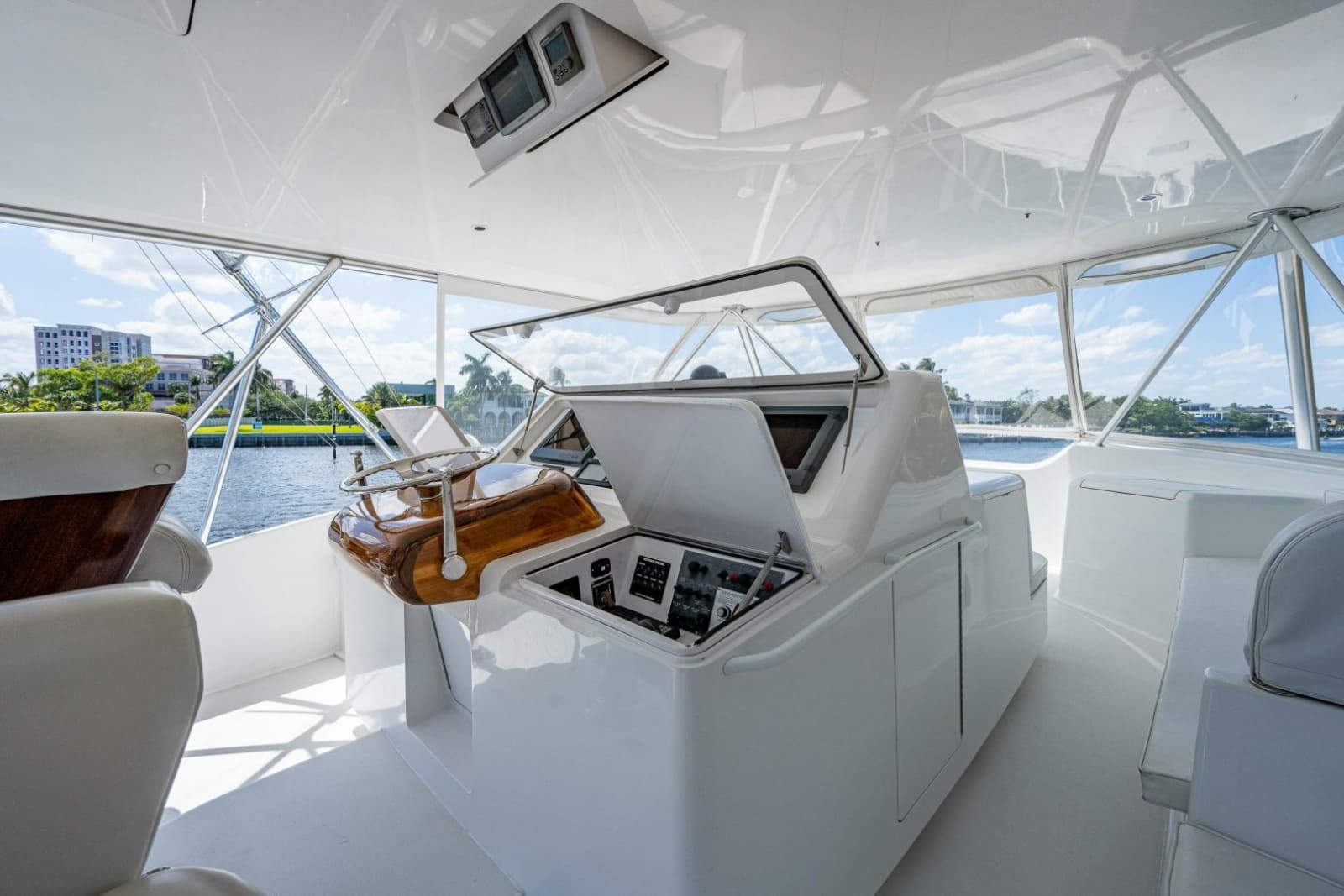 Flybridge