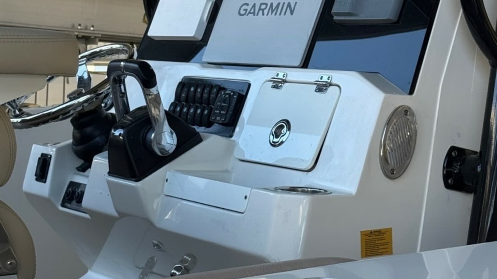 2021 Sailfish 290 CC