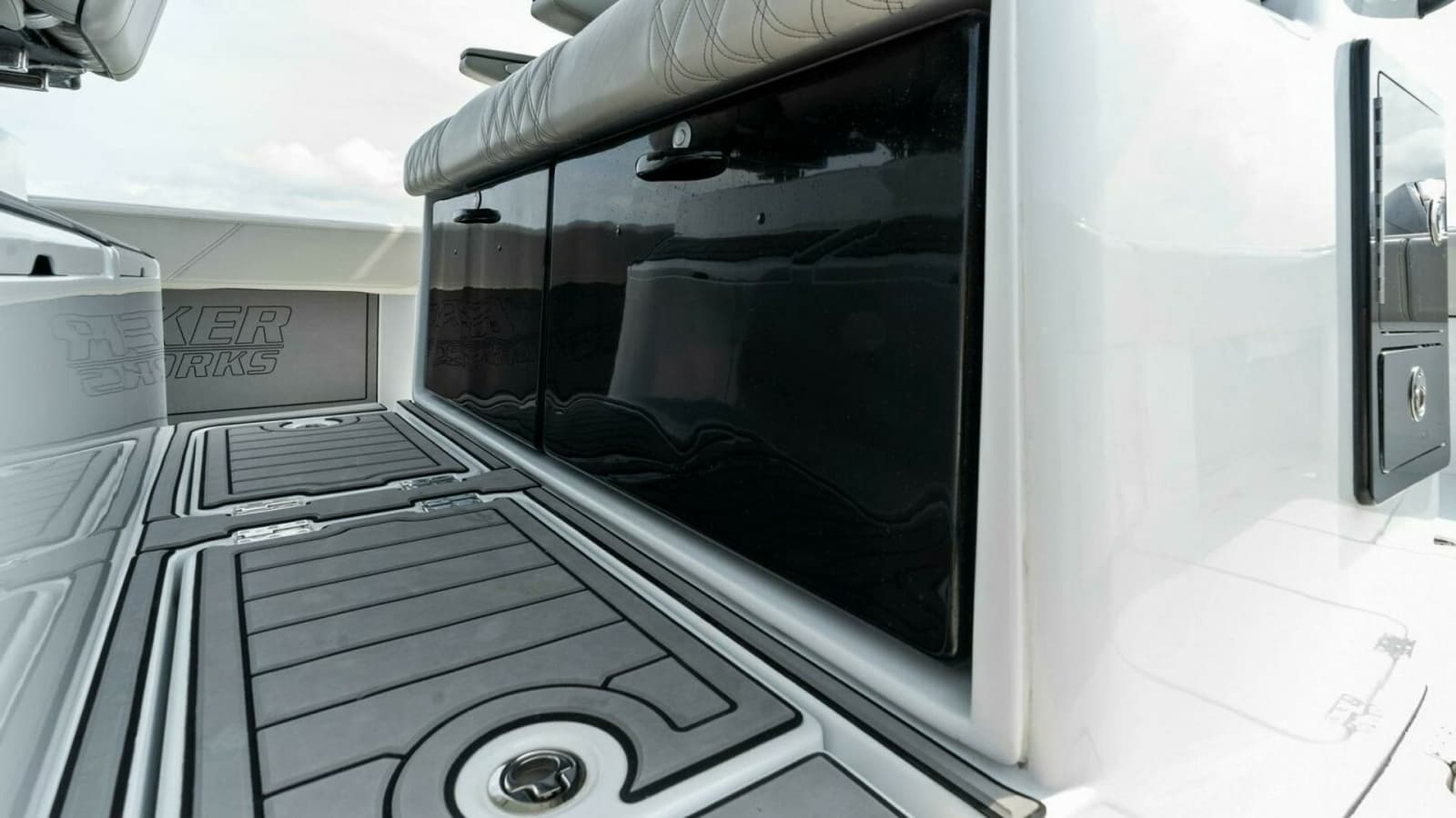 2022 Barker Boatworks 40 HPC