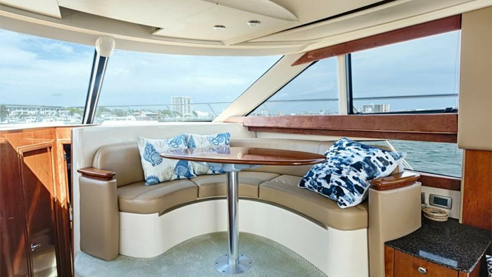 Flybridge Seating Area with Panoramic Views