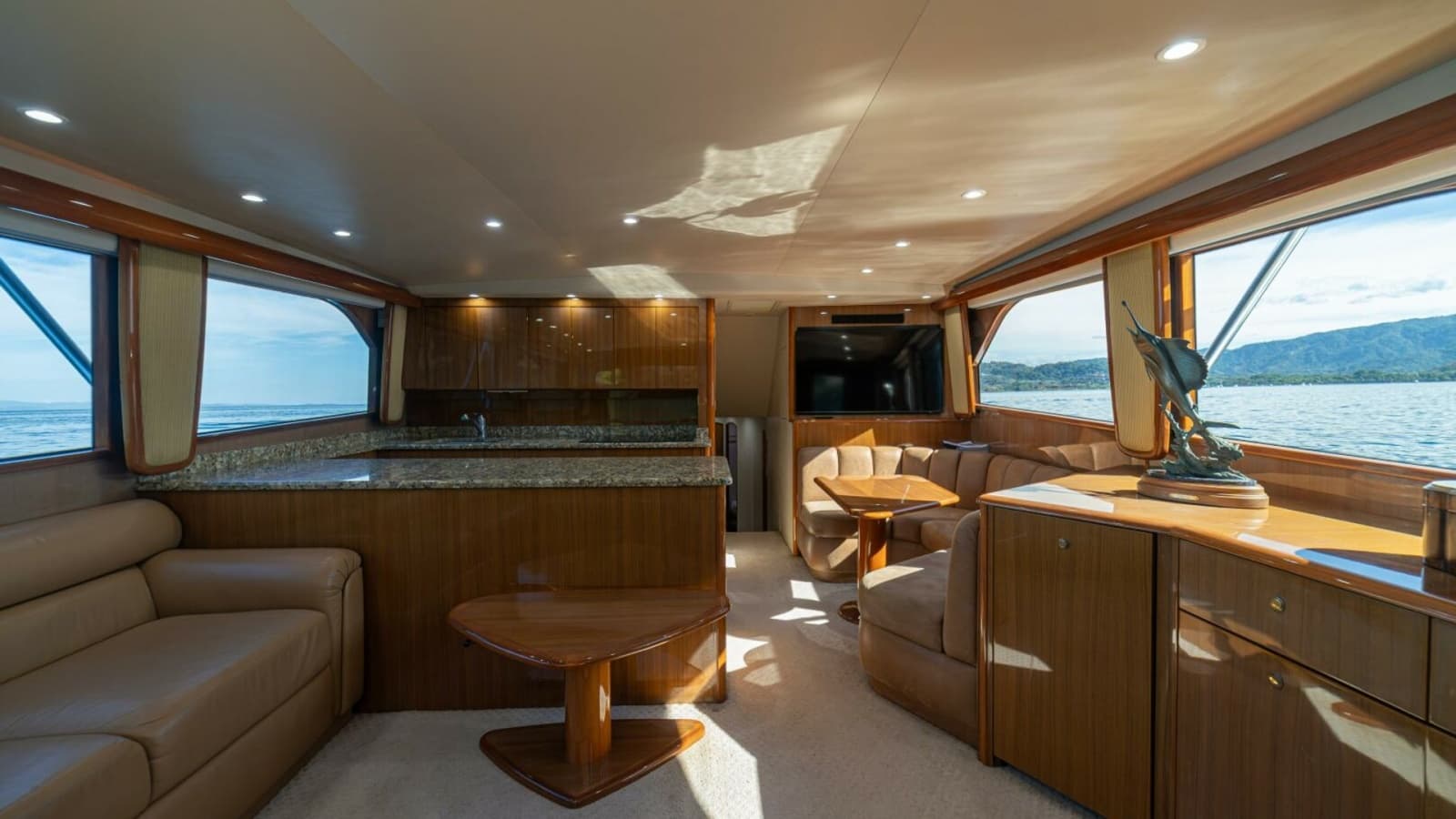 2006 Viking 56 "Scandaloso"