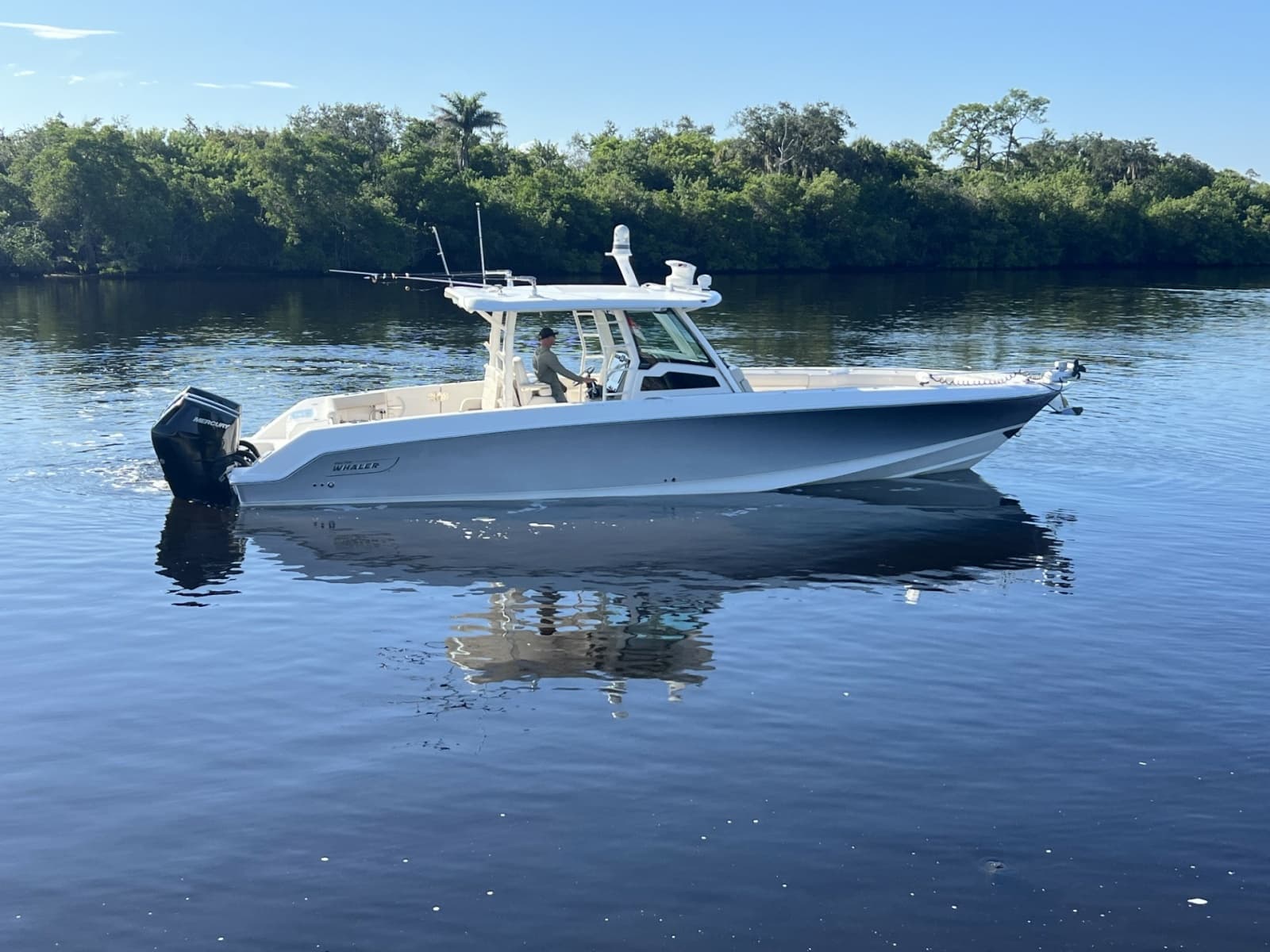 2017 Boston Whaler 380 Outrage