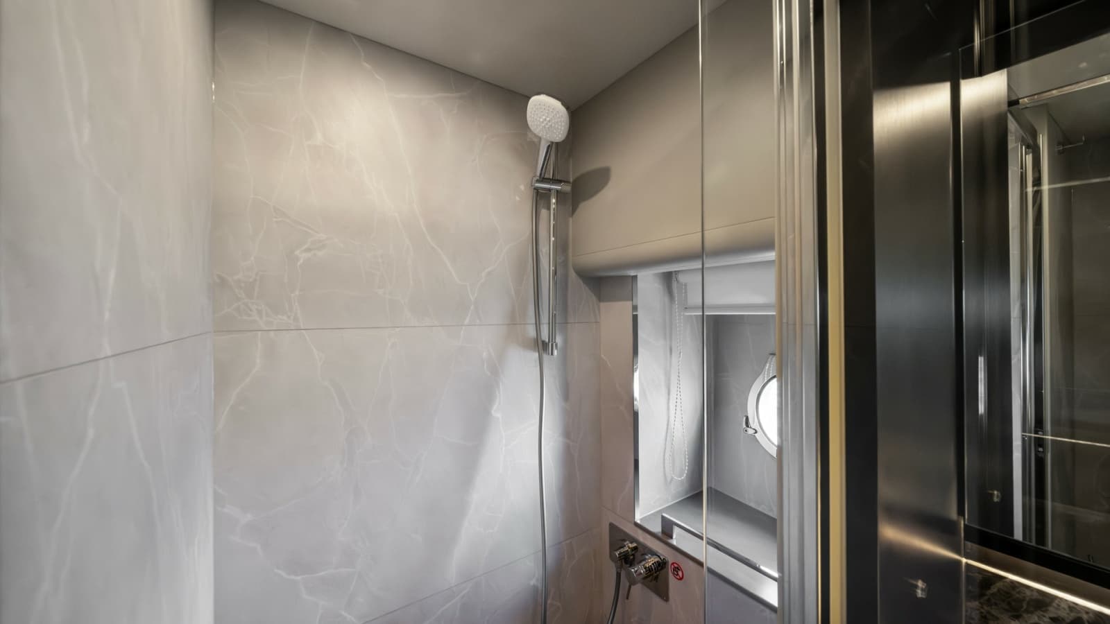 2026 Absolute Navetta 58 "ANDIAMO" Guest Stateroom Ensuite Shower